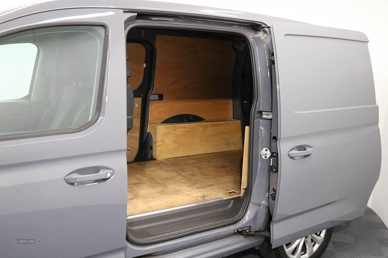  2021 Volkswagen Caddy Maxi TDI C20 Commerce Pro