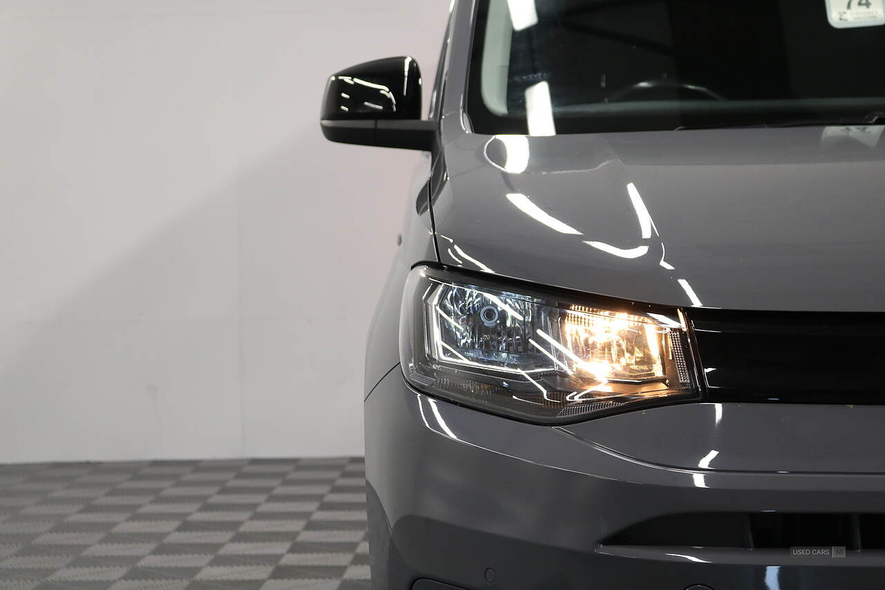  2021 Volkswagen Caddy Maxi TDI C20 Commerce Pro