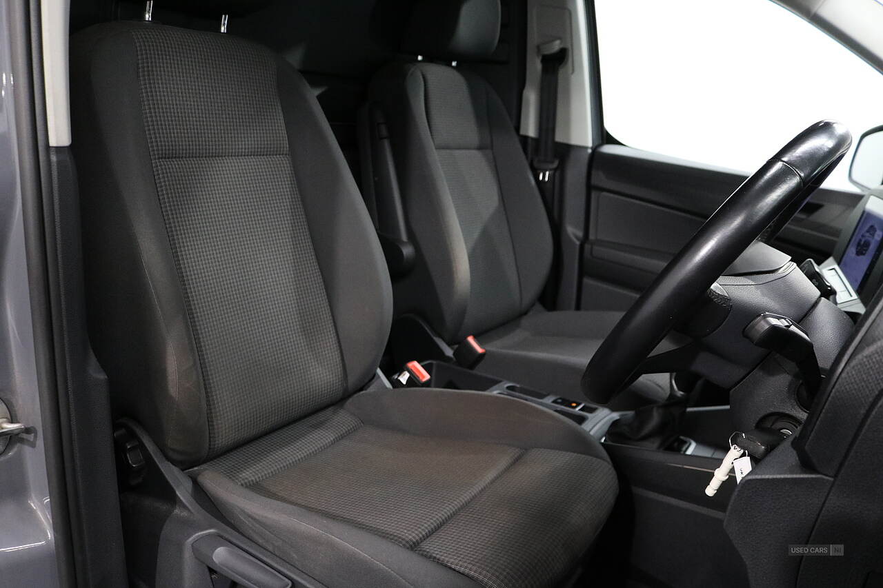  2021 Volkswagen Caddy Maxi TDI C20 Commerce Pro