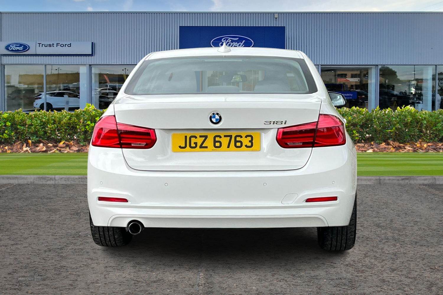 May 2018 BMW 3 Series 318i SE 4dr