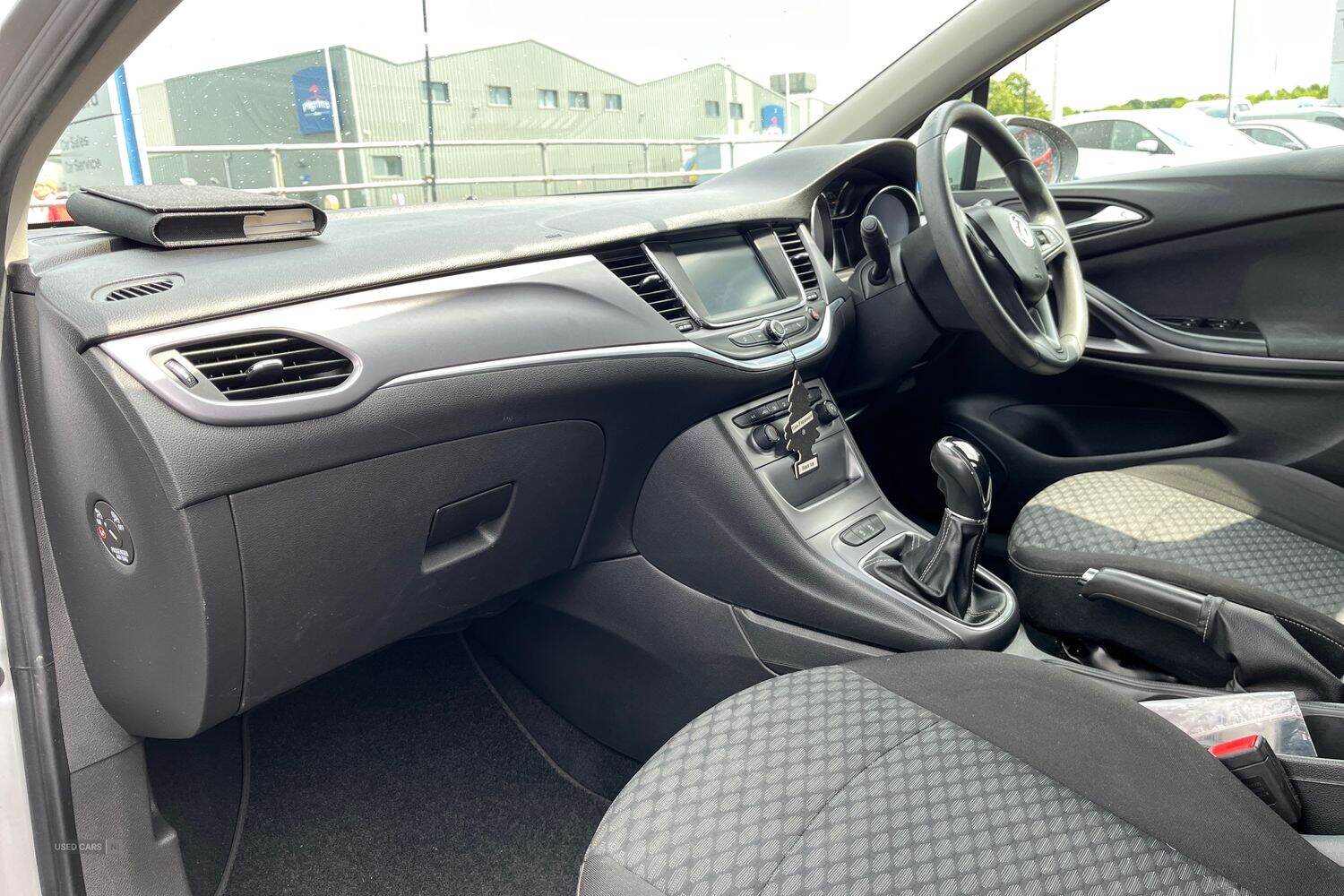 Mar 2016 Vauxhall Astra 1.6 CDTi 16V 136 Design 5dr