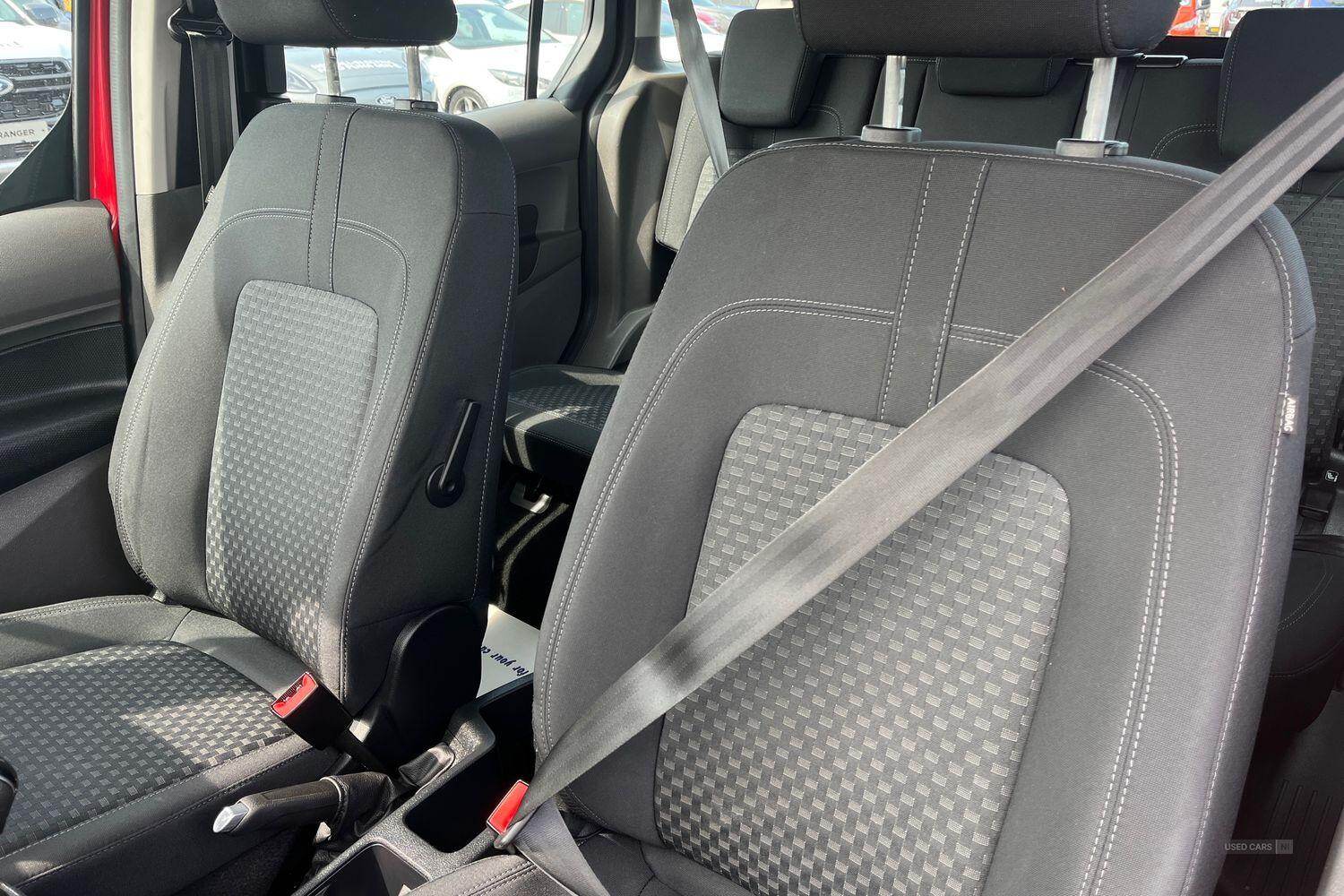 Sep 2021 Ford Tourneo Connect 1.5 EcoBlue 120 Zetec 5dr