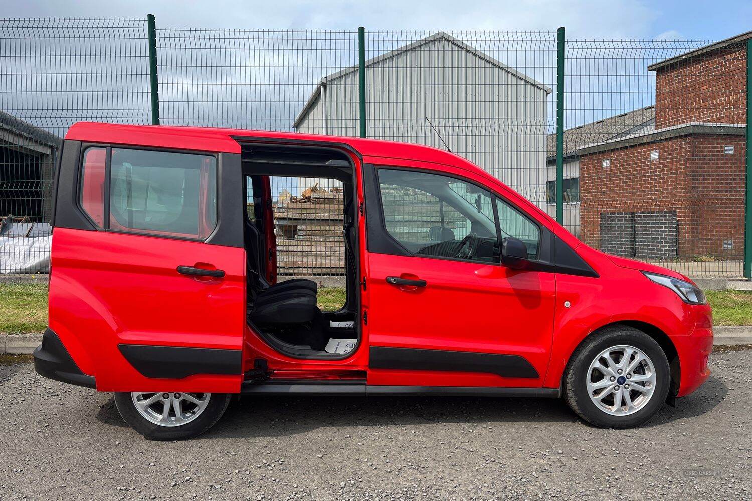 Sep 2021 Ford Tourneo Connect 1.5 EcoBlue 120 Zetec 5dr
