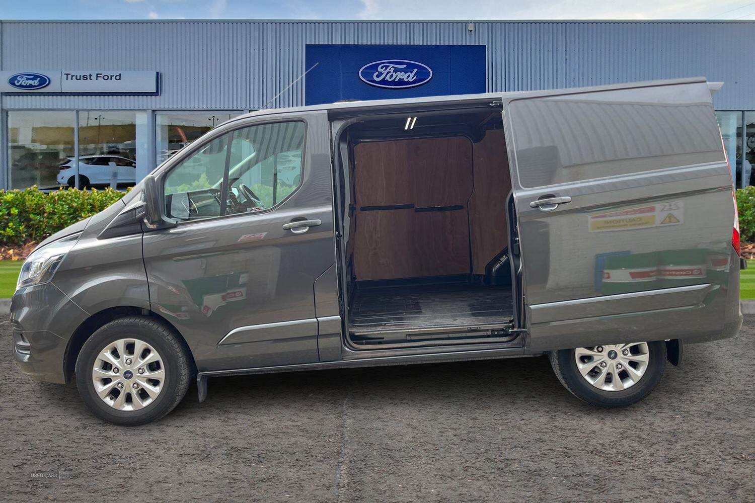 Jun 2022 Ford Transit Custom 2.0 EcoBlue 130ps Low Roof Limited Van