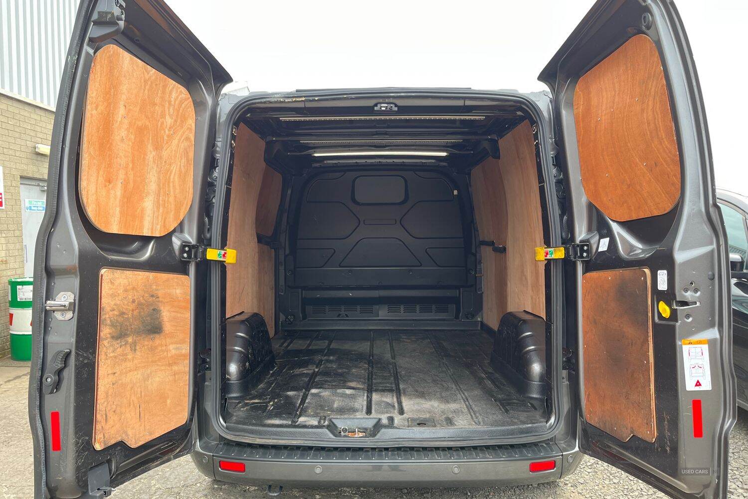 Jun 2022 Ford Transit Custom 2.0 EcoBlue 130ps Low Roof Limited Van
