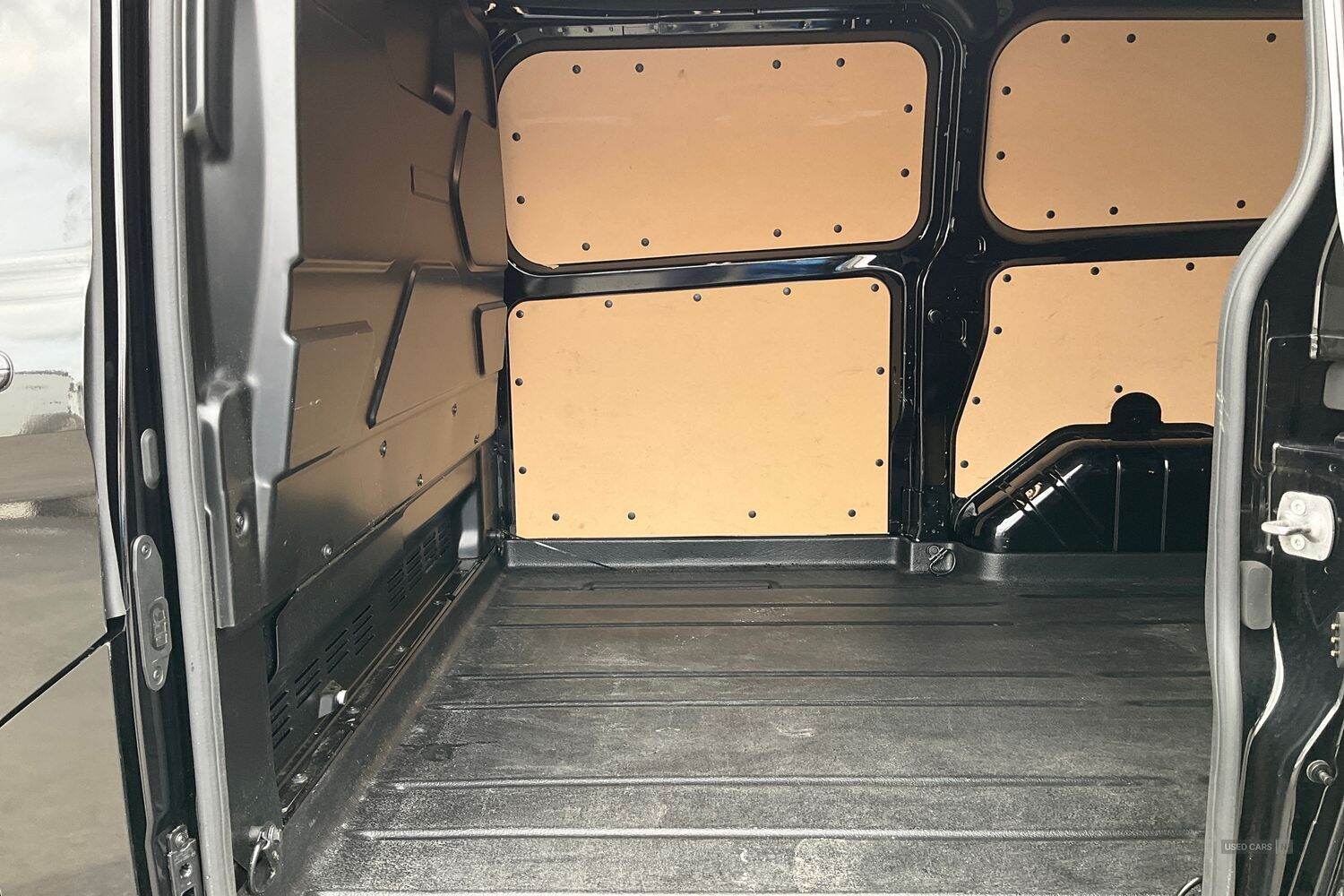 Mar 2023 Ford Transit Custom 2.0 EcoBlue 170ps Low Roof Limited Van