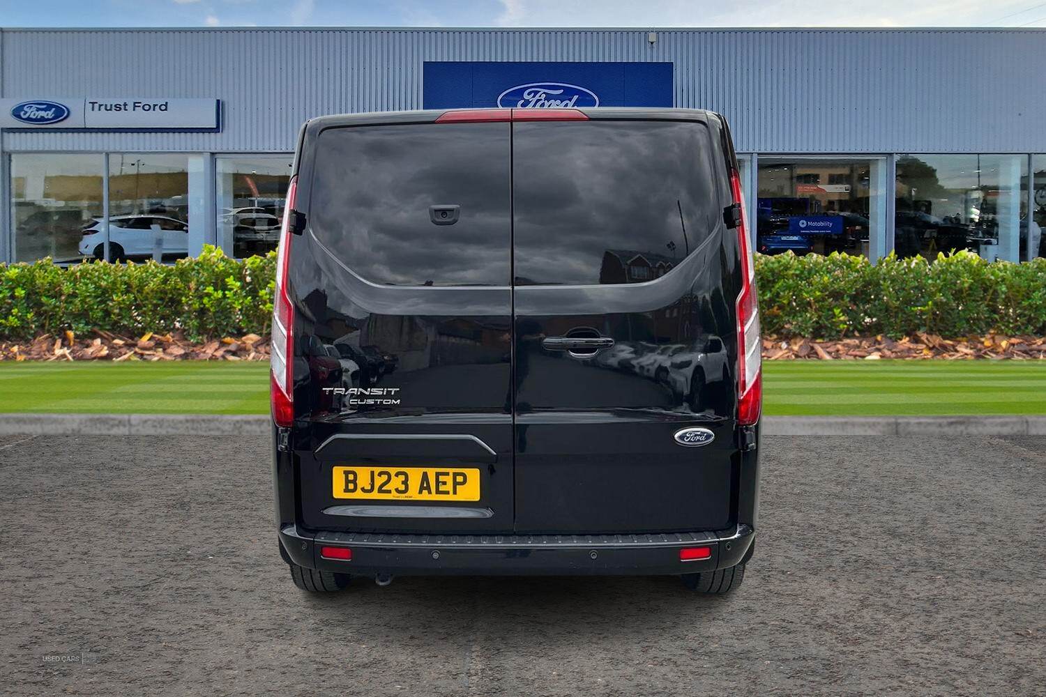 Mar 2023 Ford Transit Custom 2.0 EcoBlue 170ps Low Roof Limited Van