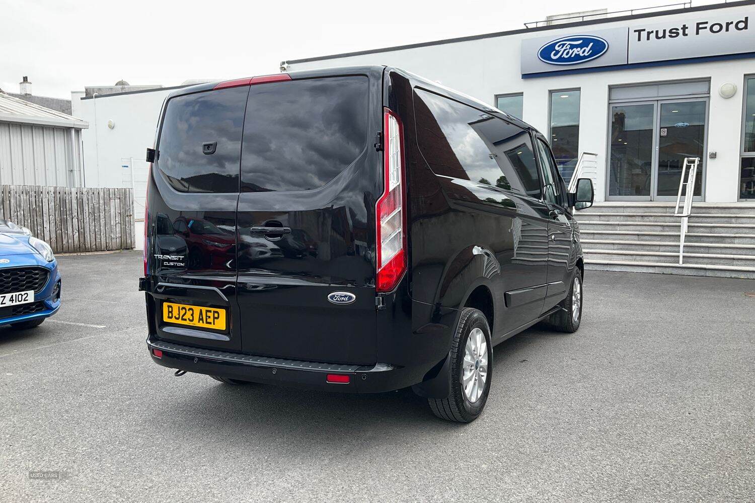 Mar 2023 Ford Transit Custom 2.0 EcoBlue 170ps Low Roof Limited Van
