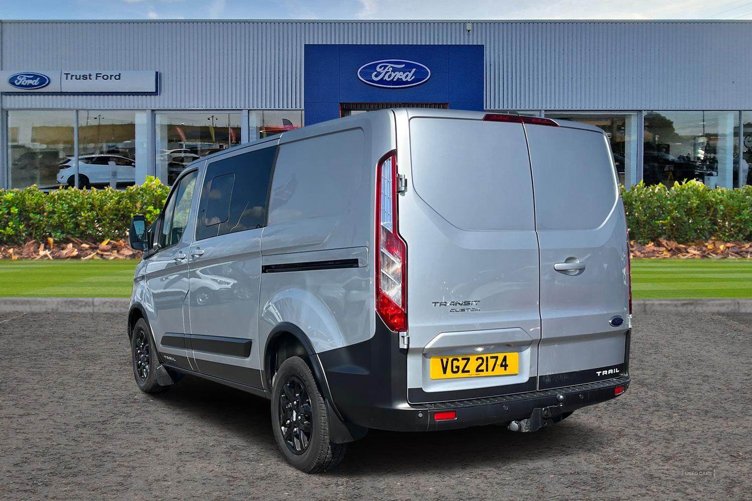 Oct 2021 Ford Transit Custom 2.0 EcoBlue 130ps Low Roof D/Cab Trail Van