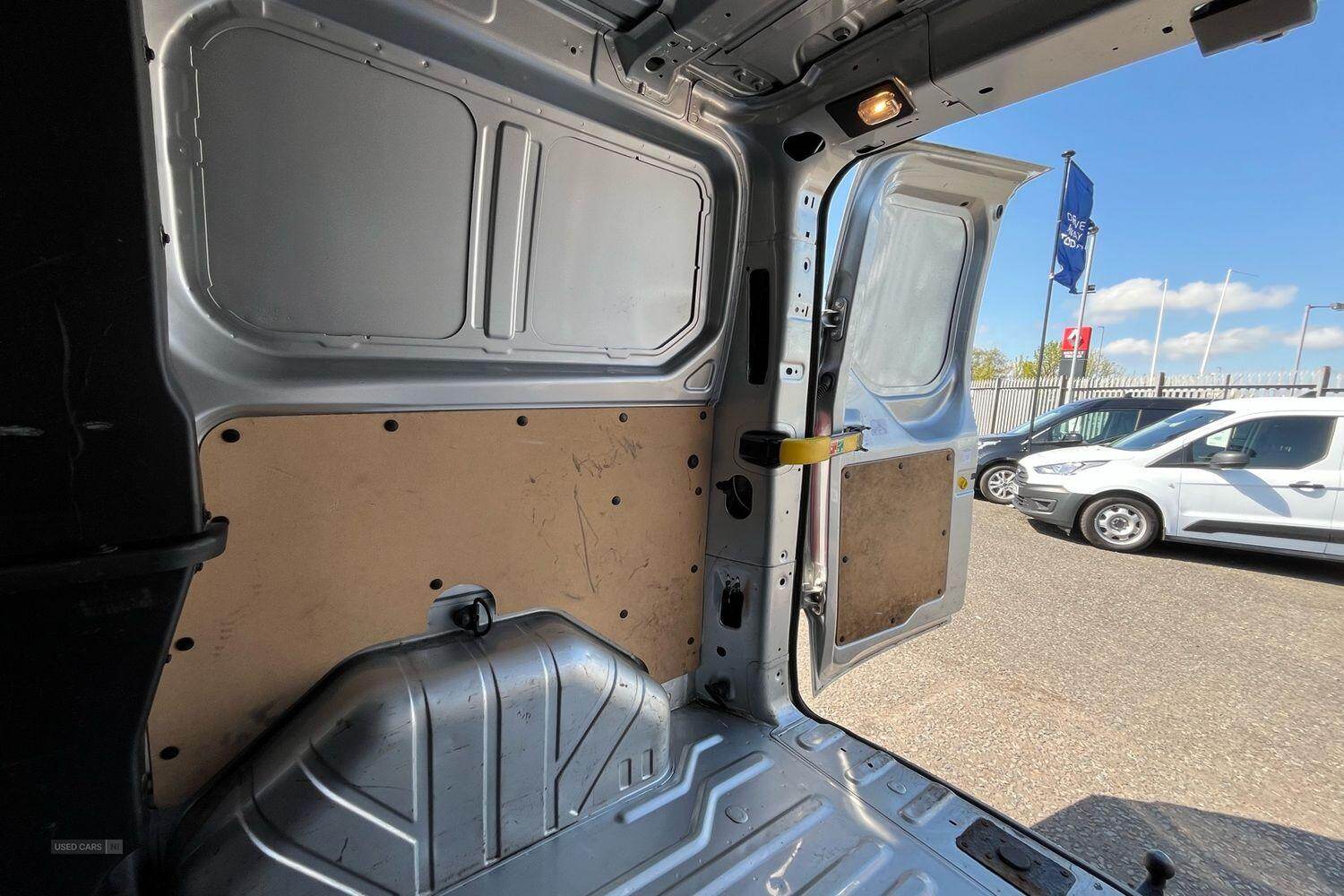 Oct 2021 Ford Transit Custom 2.0 EcoBlue 130ps Low Roof D/Cab Trail Van