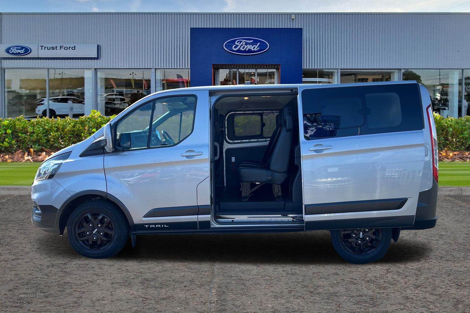 Oct 2021 Ford Transit Custom 2.0 EcoBlue 130ps Low Roof D/Cab Trail Van