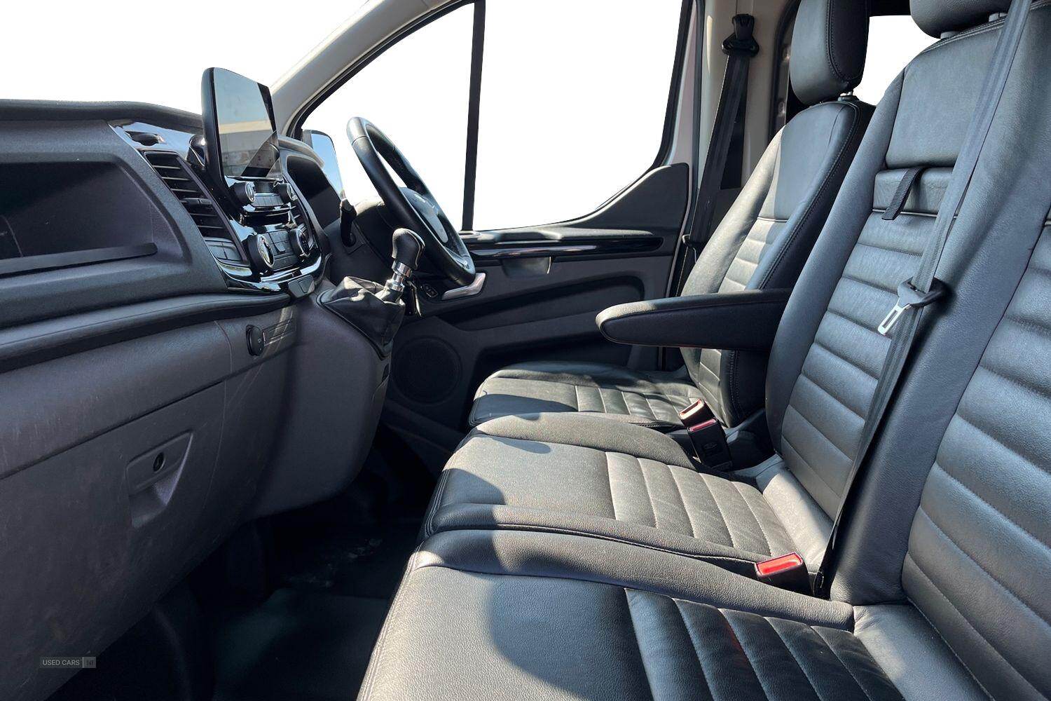 Oct 2021 Ford Transit Custom 2.0 EcoBlue 130ps Low Roof D/Cab Trail Van