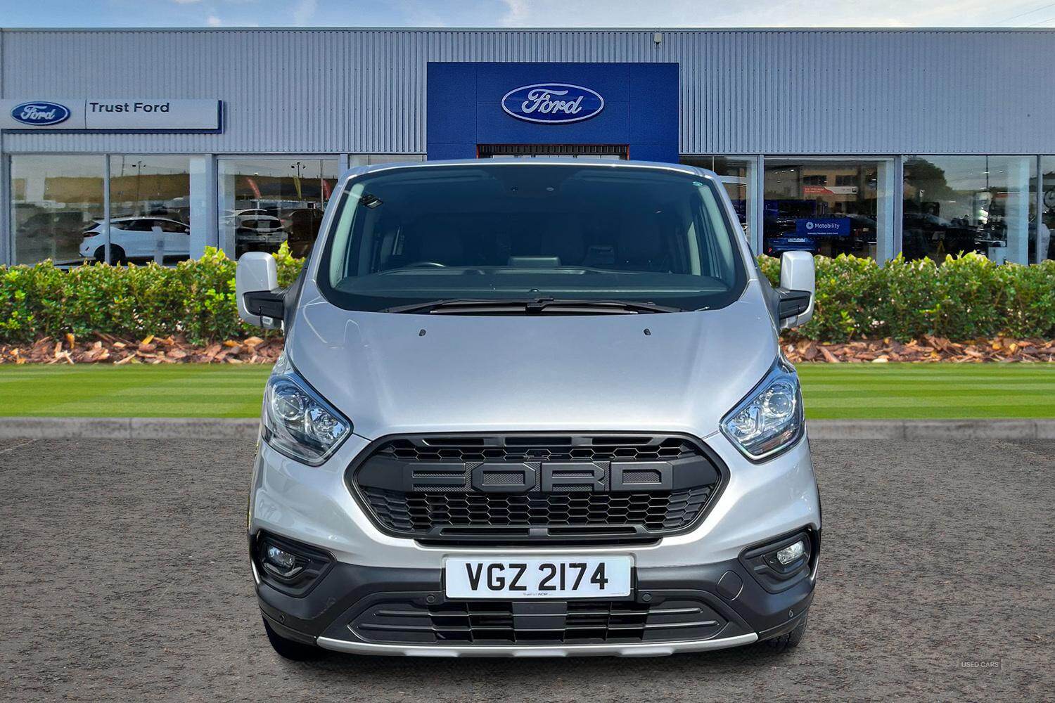 Oct 2021 Ford Transit Custom 2.0 EcoBlue 130ps Low Roof D/Cab Trail Van