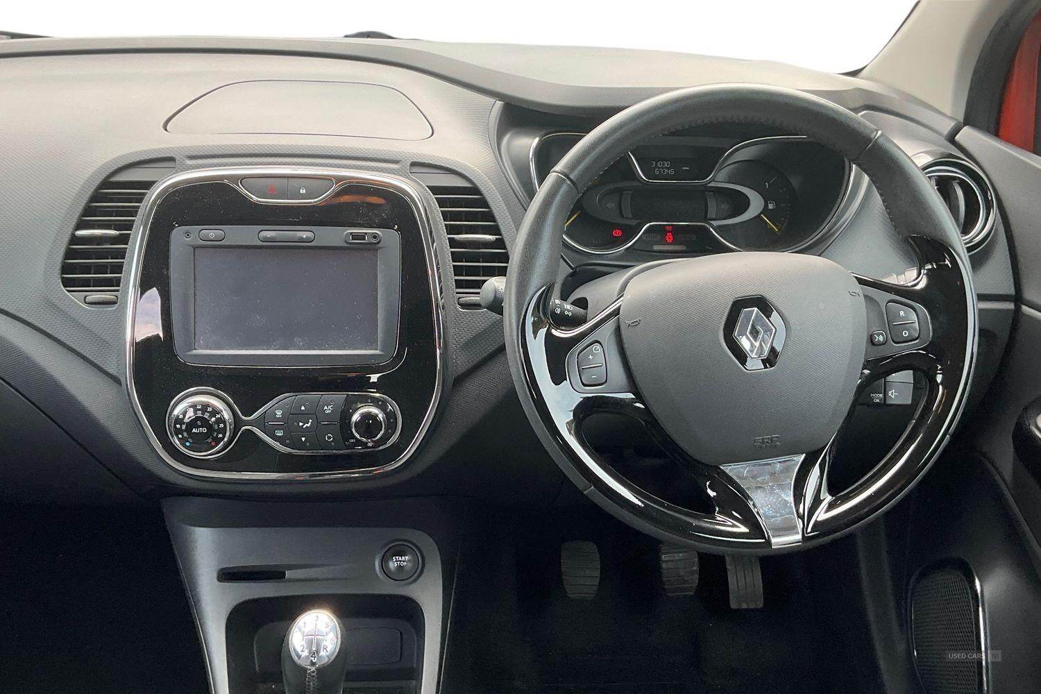 Feb 2016 Renault Captur 0.9 TCE 90 Dynamique Nav 5dr