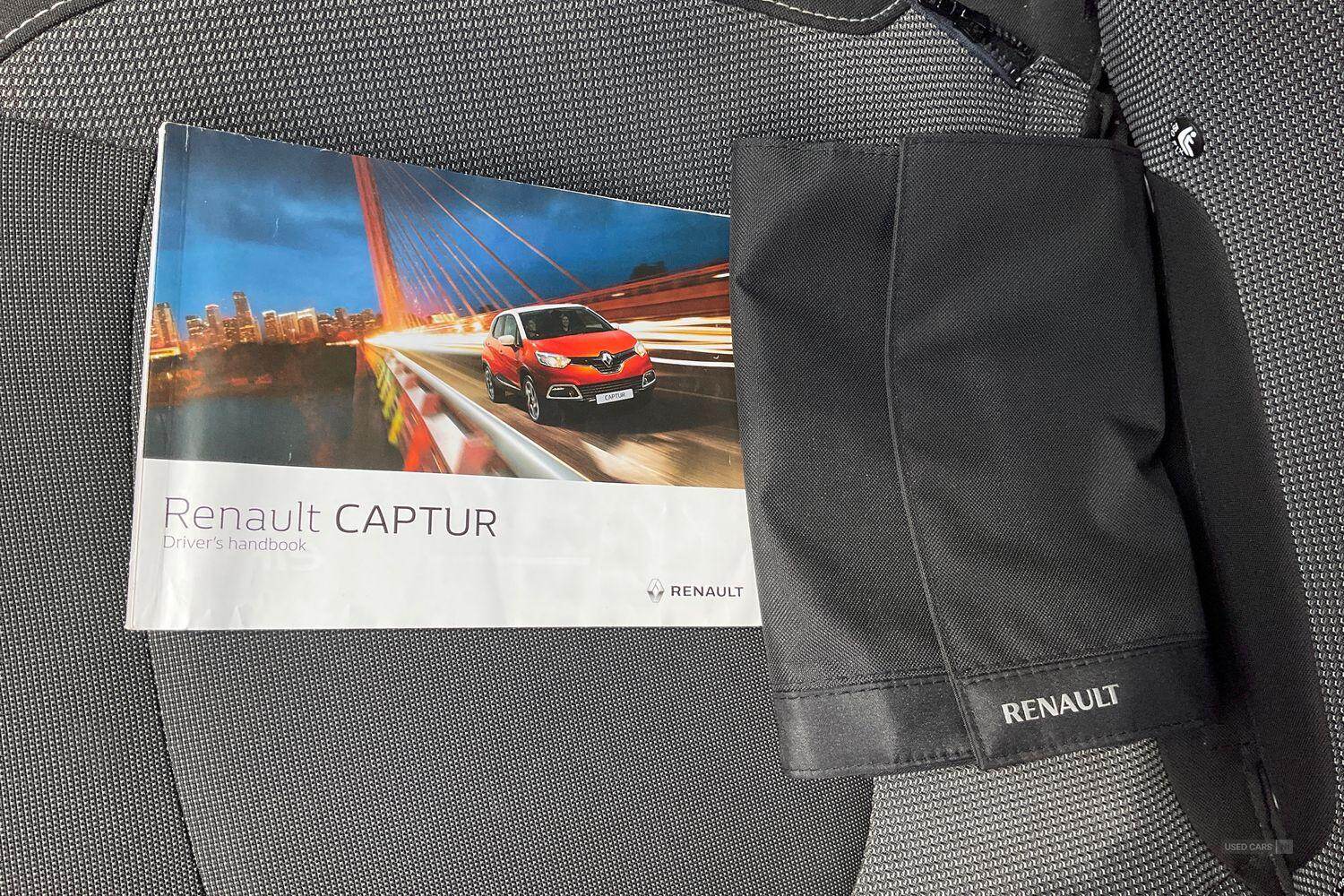 Feb 2016 Renault Captur 0.9 TCE 90 Dynamique Nav 5dr