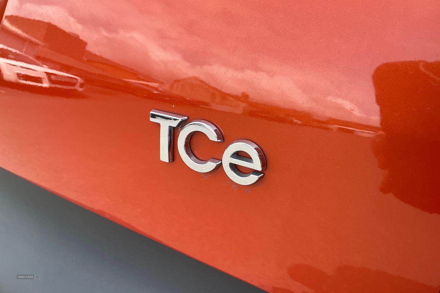 Feb 2016 Renault Captur 0.9 TCE 90 Dynamique Nav 5dr