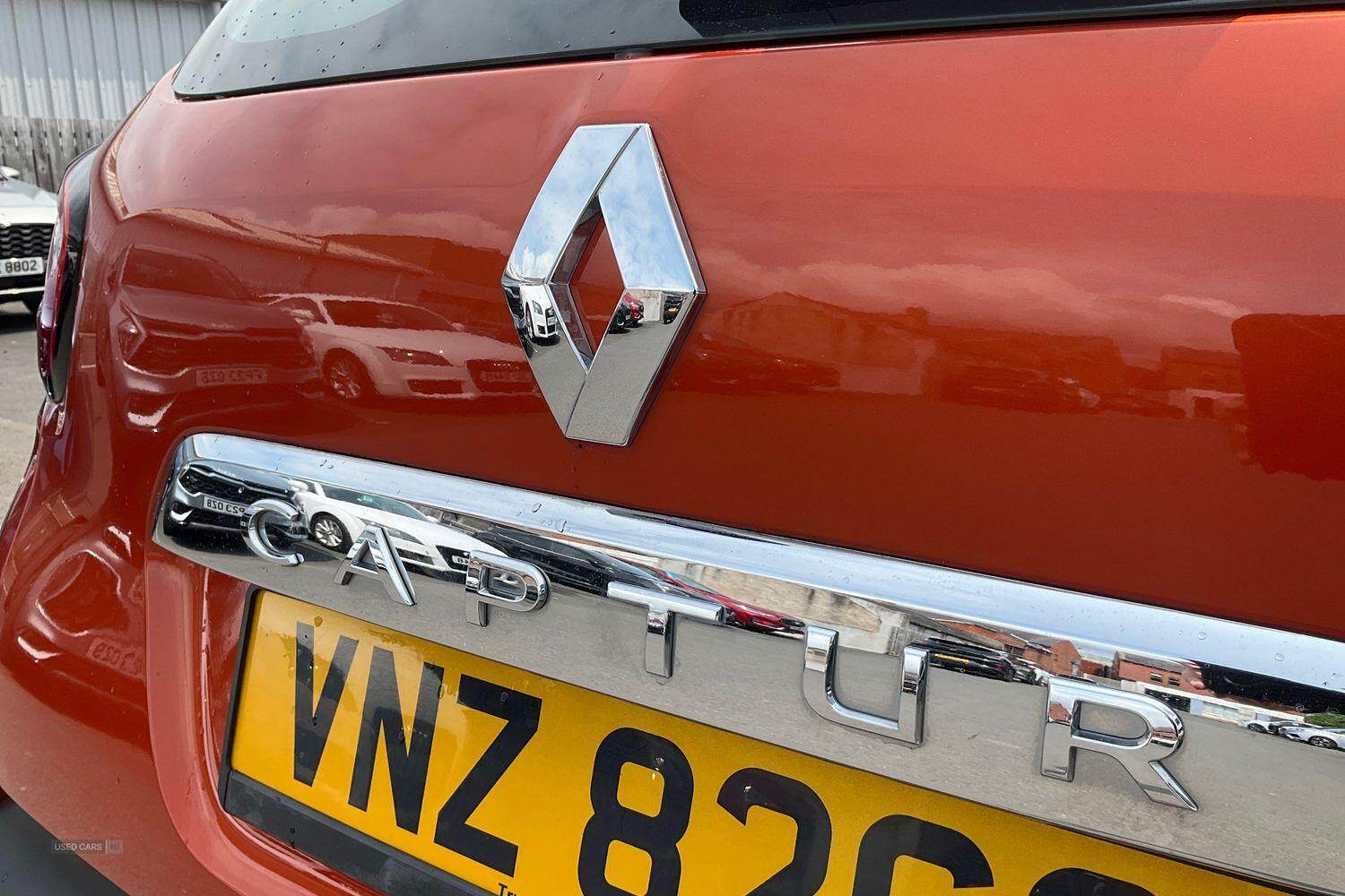 Feb 2016 Renault Captur 0.9 TCE 90 Dynamique Nav 5dr