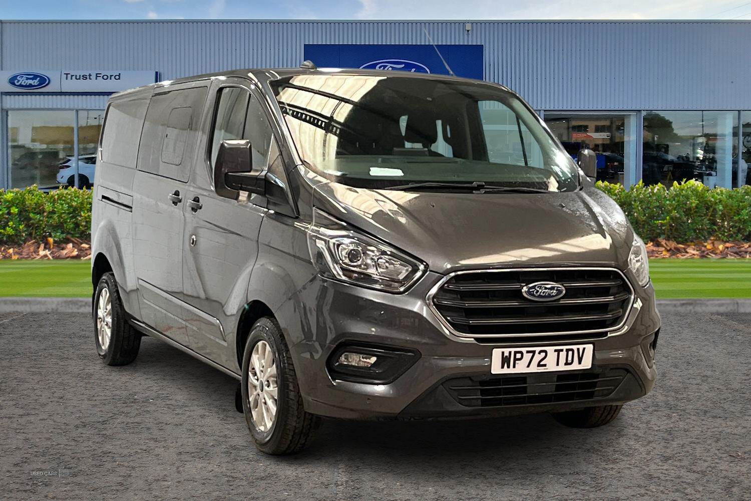 Nov 2022 Ford Transit Custom 2.0 EcoBlue 170ps Low Roof D/Cab Limited Van Auto
