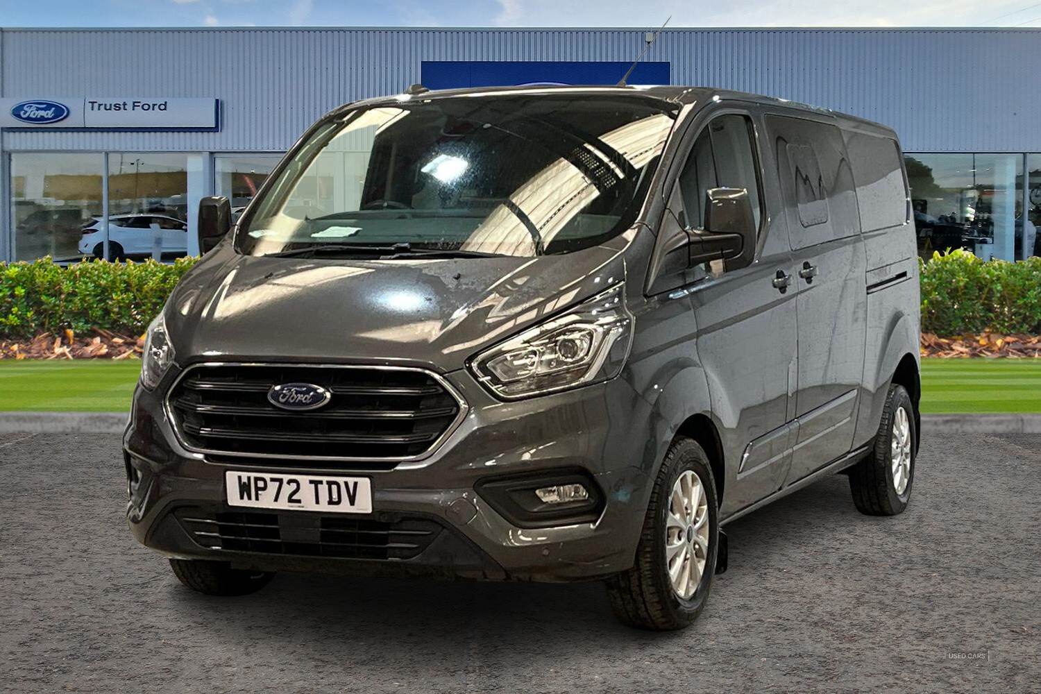 Nov 2022 Ford Transit Custom 2.0 EcoBlue 170ps Low Roof D/Cab Limited Van Auto