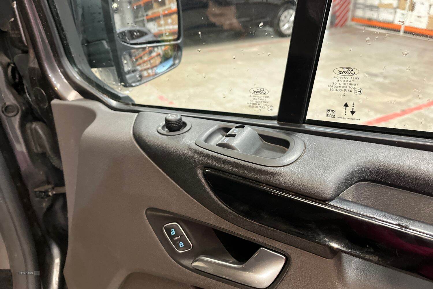 Nov 2022 Ford Transit Custom 2.0 EcoBlue 170ps Low Roof D/Cab Limited Van Auto
