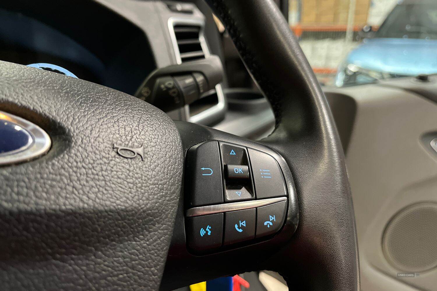 Nov 2022 Ford Transit Custom 2.0 EcoBlue 170ps Low Roof D/Cab Limited Van Auto