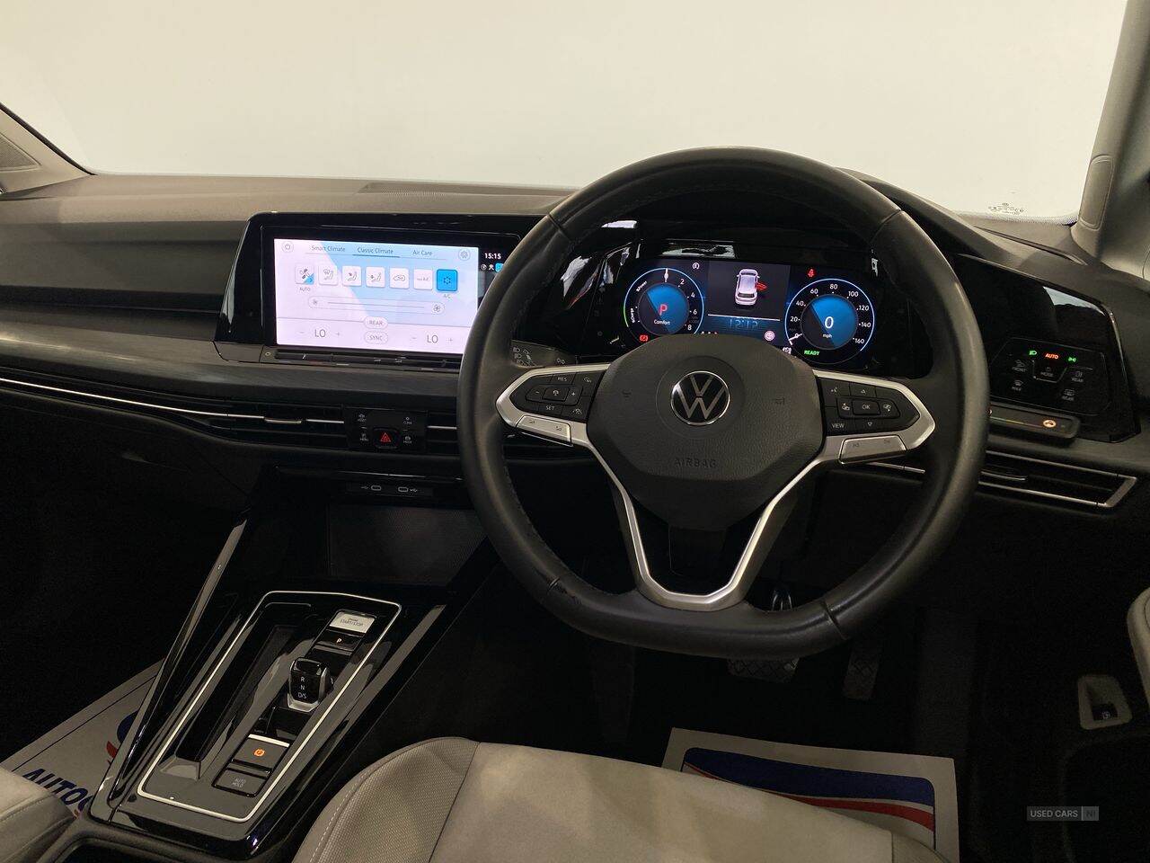 Jan 2023 Volkswagen Golf 1.4 TSI eHybrid Style 5dr DSG