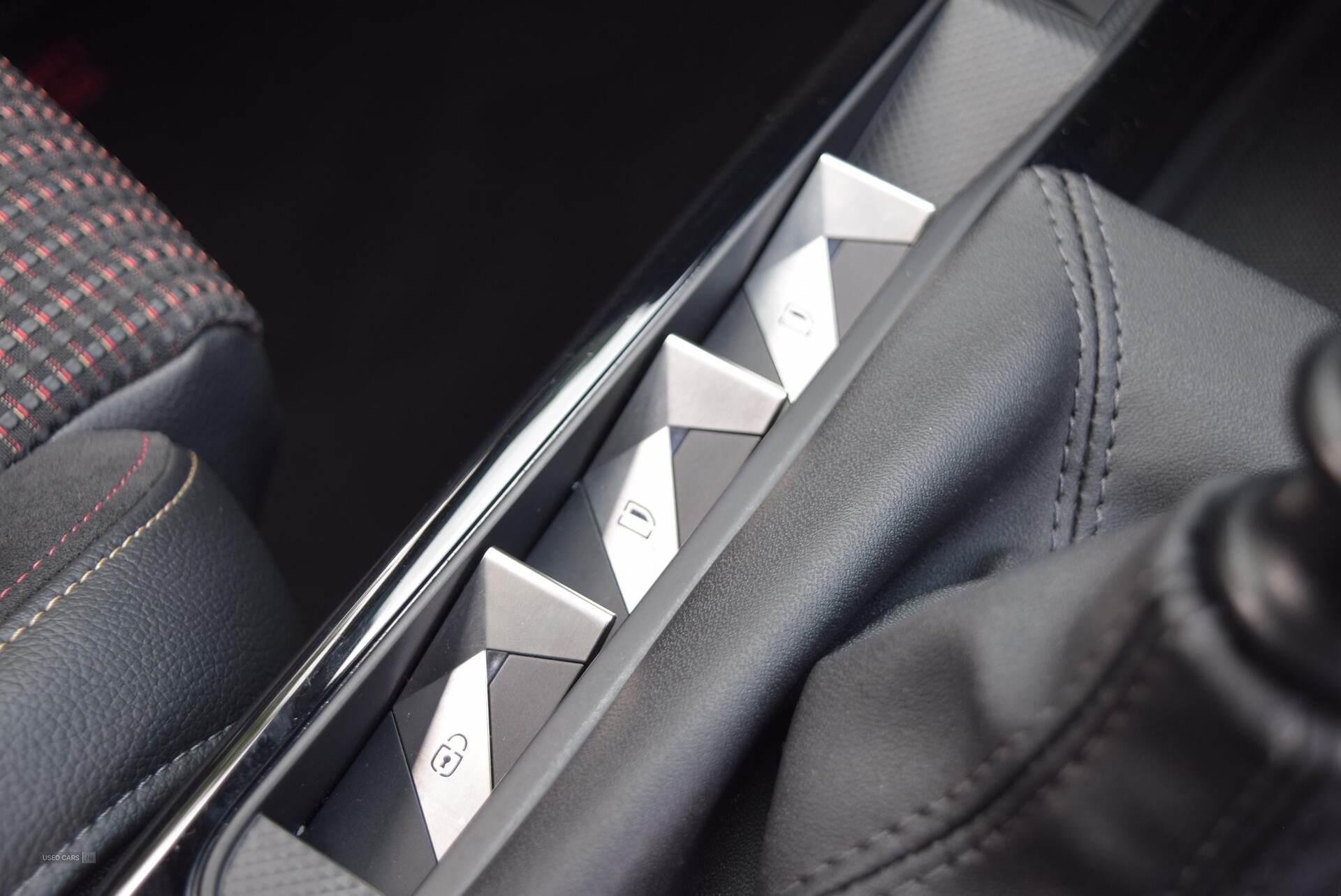 2019 DS DS3 1.2 PureTech Performance Line 5dr