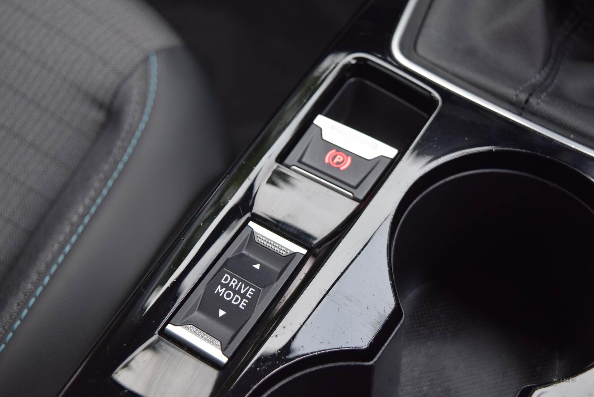 2020 Peugeot 208 1.2 PureTech 100 Allure Premium 5dr