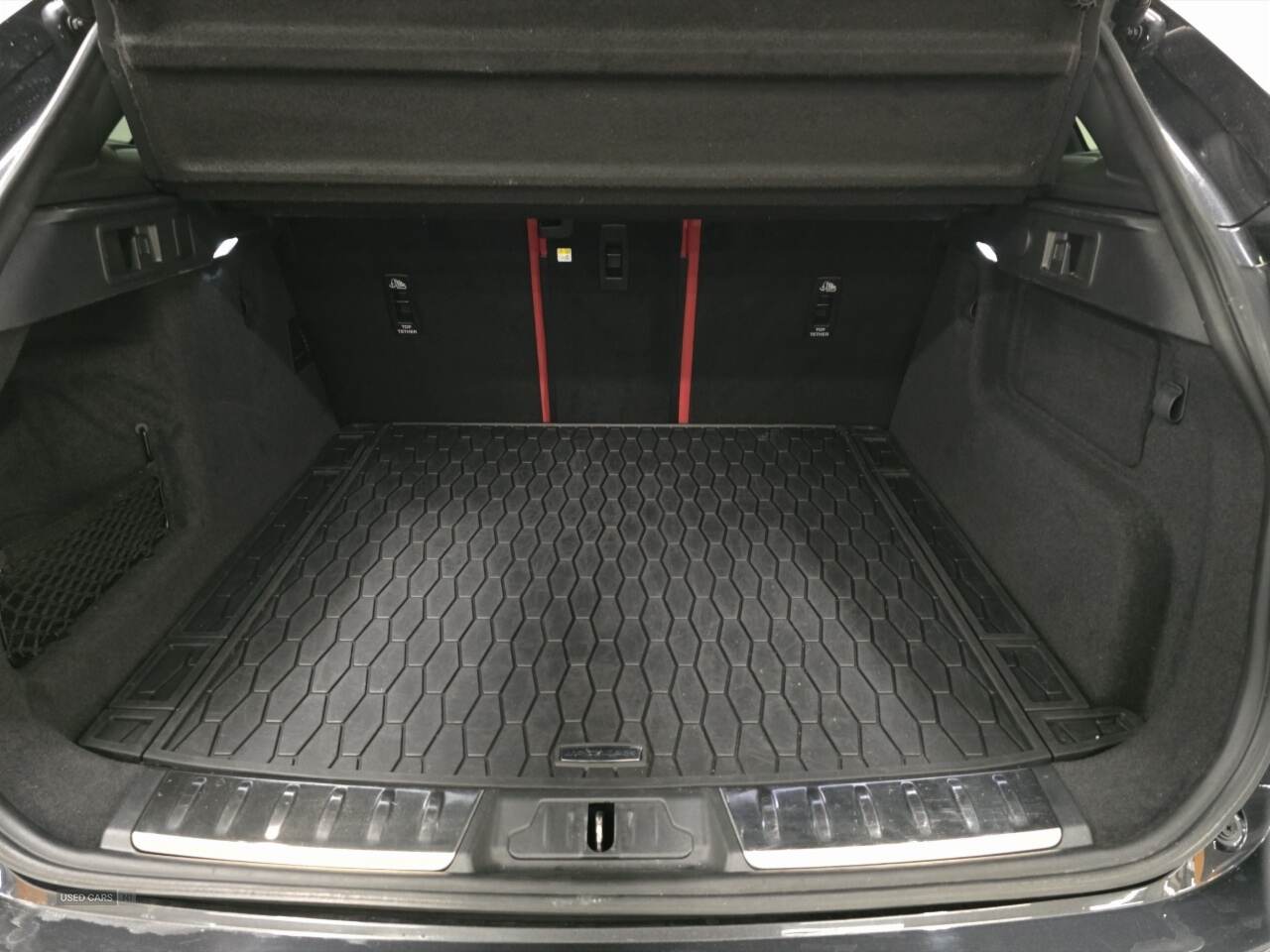 Jun 2022 Jaguar F-Pace 3.0 D300 R-Dynamic HSE 5dr Auto AWD
