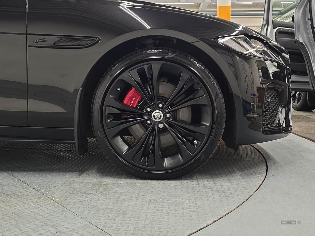 Sep 2024 Jaguar XF 2.0 D200 R-Dynamic SE Black 4dr Auto