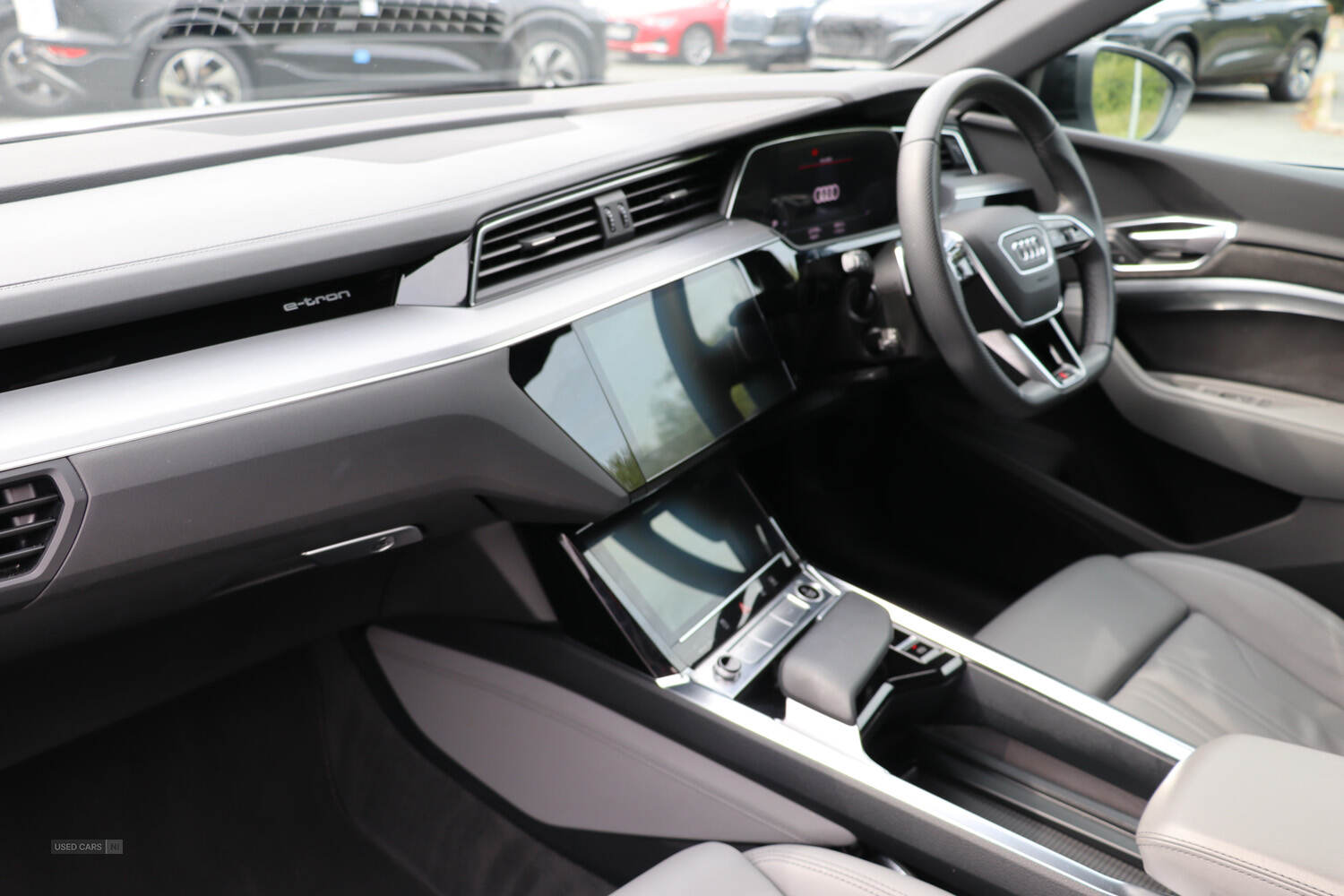 Jan 2022 Audi E-Tron 300kW 55 Quattro 95kWh Black Edition 5dr Auto