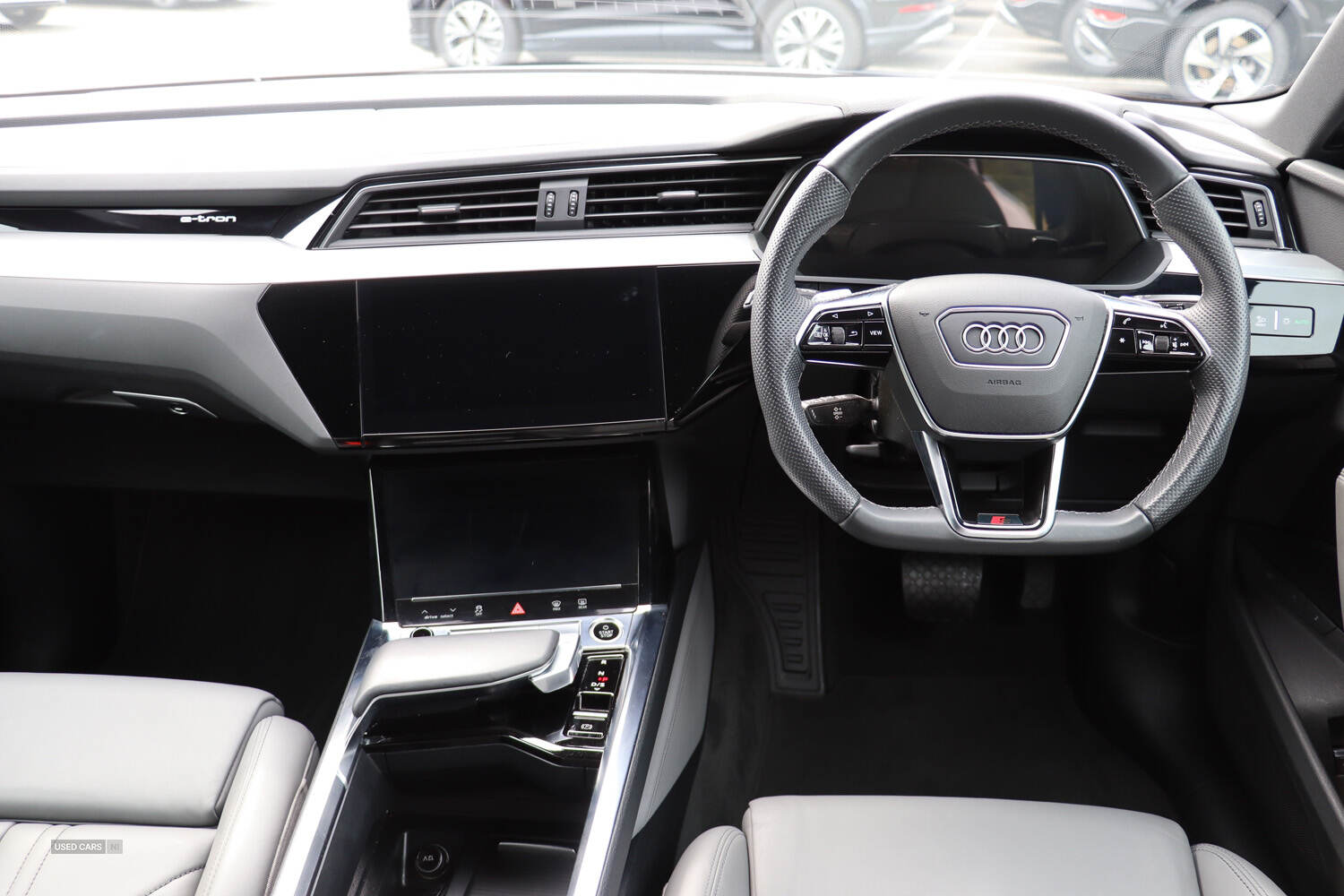 Jan 2022 Audi E-Tron 300kW 55 Quattro 95kWh Black Edition 5dr Auto