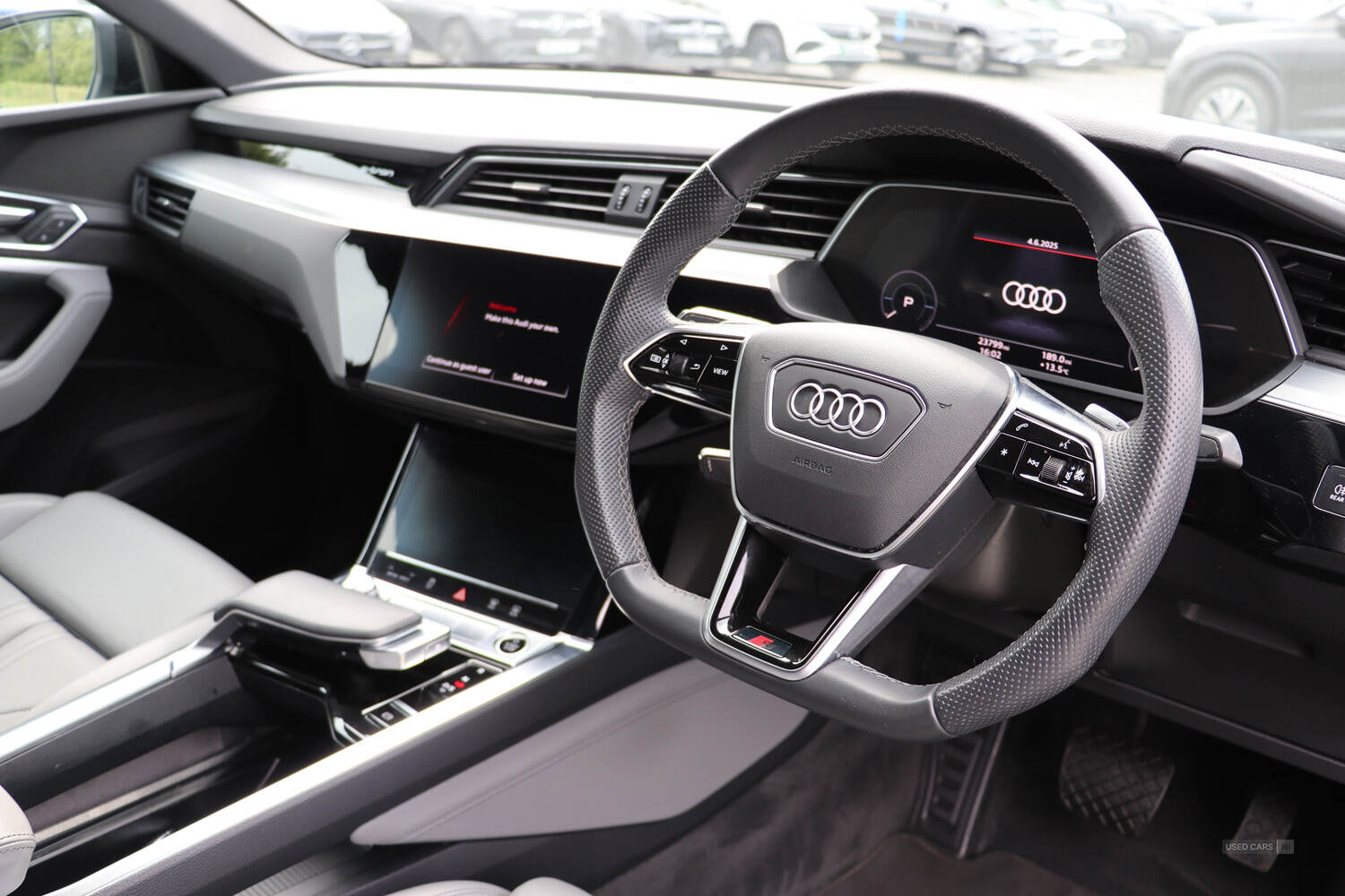 Jan 2022 Audi E-Tron 300kW 55 Quattro 95kWh Black Edition 5dr Auto