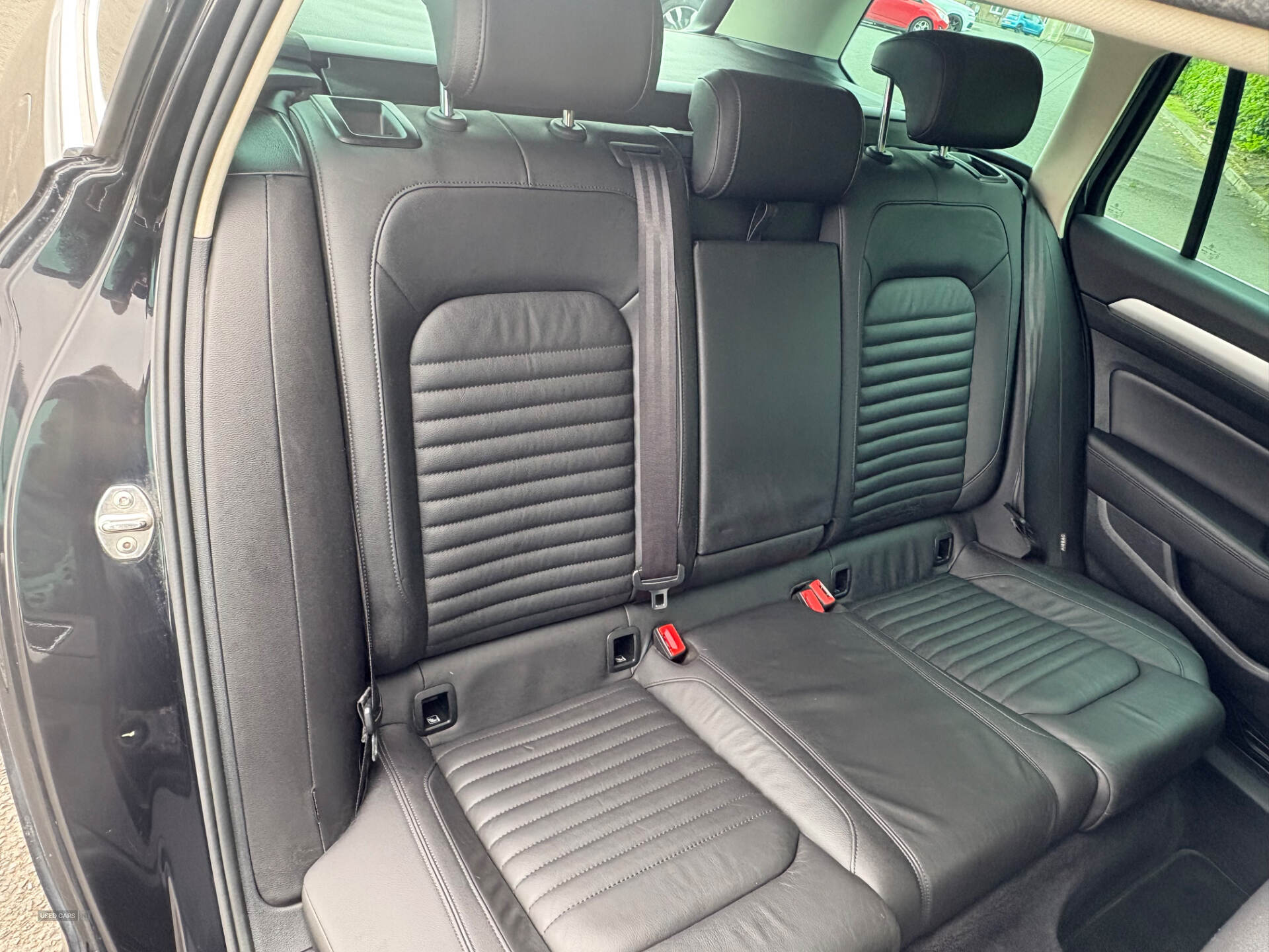 Oct 2016 Volkswagen Passat 2.0 TDI SE Business 5dr DSG