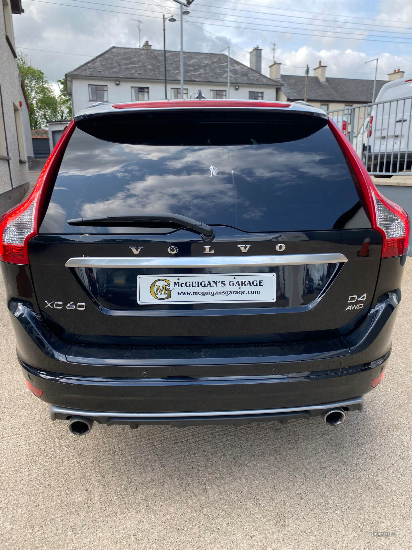 Aug 2013 Volvo XC60 D4 [163] R DESIGN Lux Nav 5dr AWD Geartronic