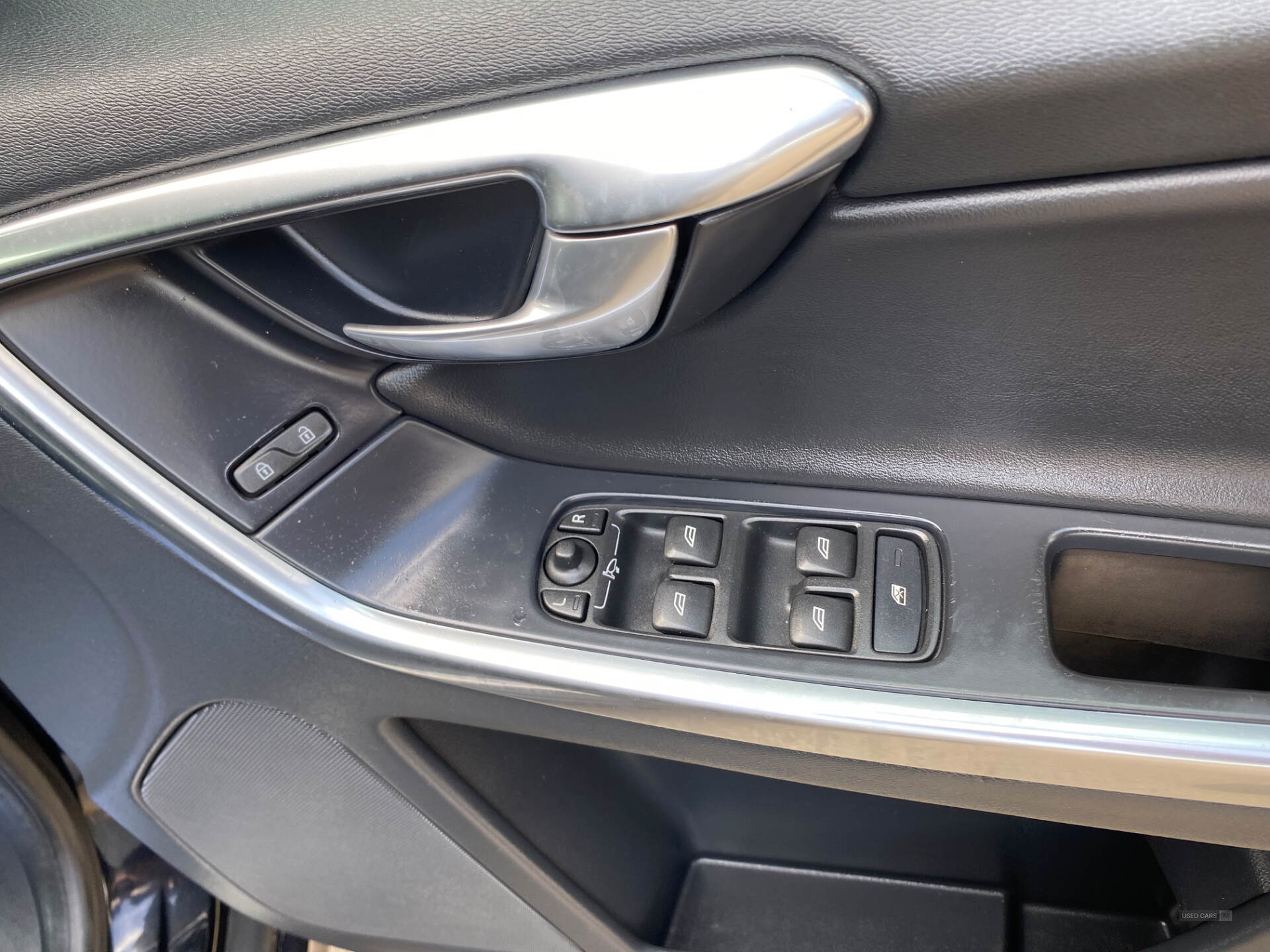 Aug 2013 Volvo XC60 D4 [163] R DESIGN Lux Nav 5dr AWD Geartronic