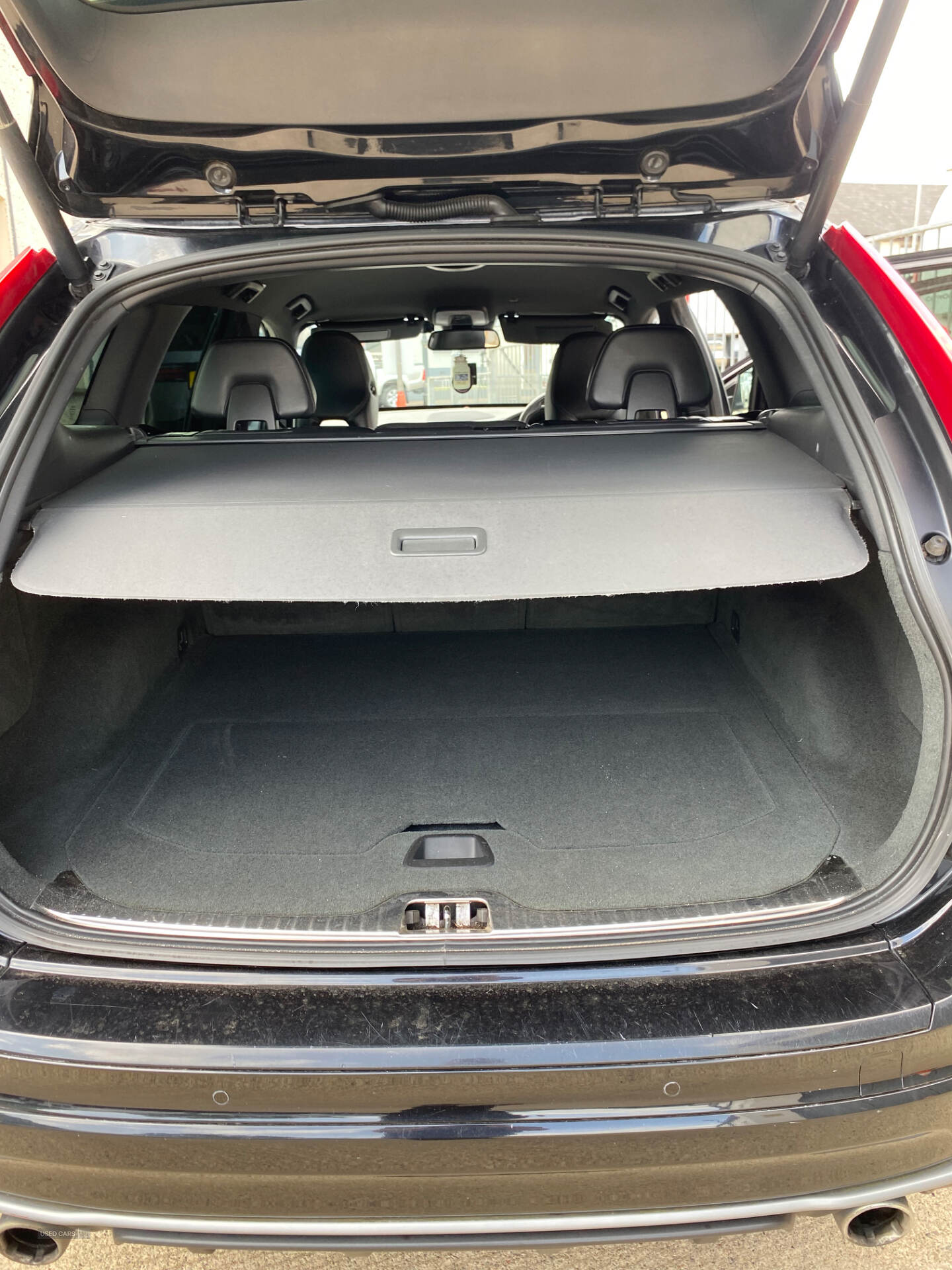 Aug 2013 Volvo XC60 D4 [163] R DESIGN Lux Nav 5dr AWD Geartronic