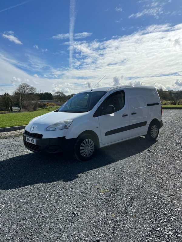 Peugeot Partner L1 DIESEL in Down
