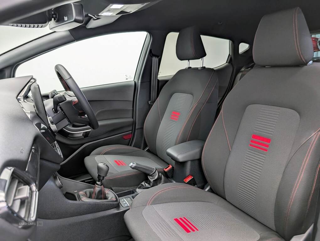 Dec 2023 Ford Fiesta 1.0 EcoBoost Hybrid mHEV 125 ST-Line Edition 5dr