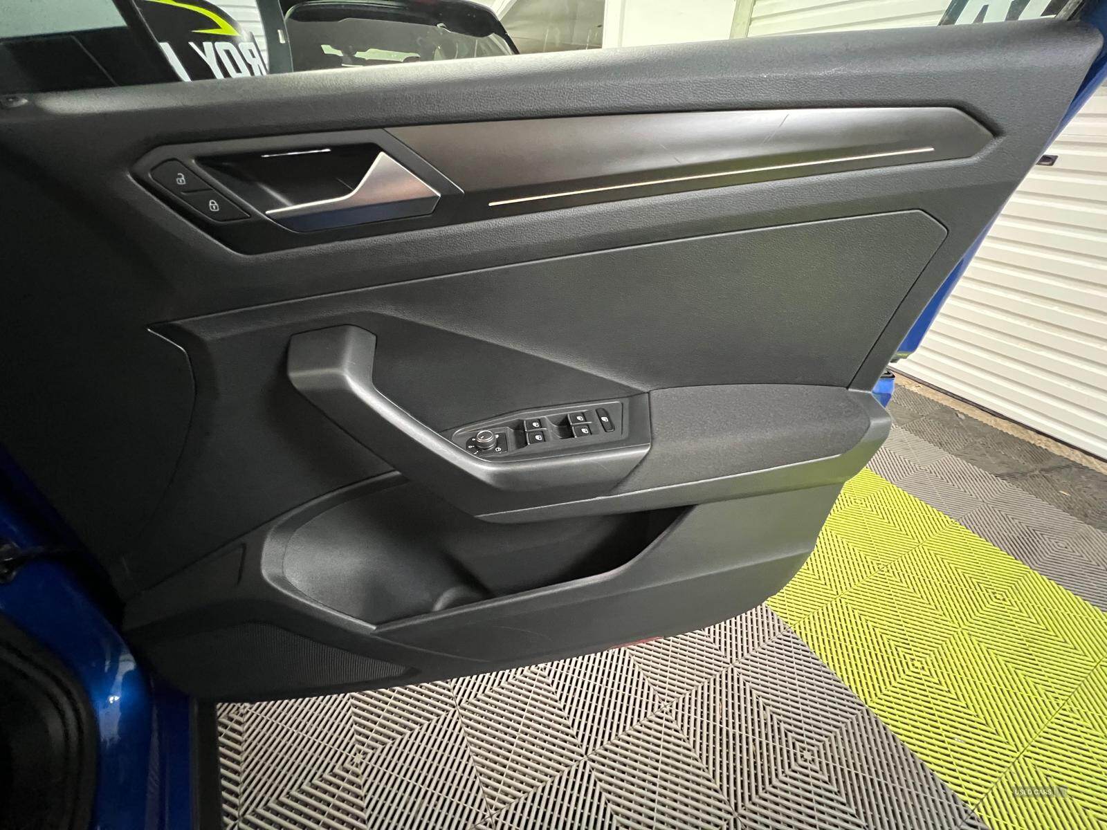 Mar 2019 Volkswagen T-Roc 1.5 TSI EVO Design 5dr