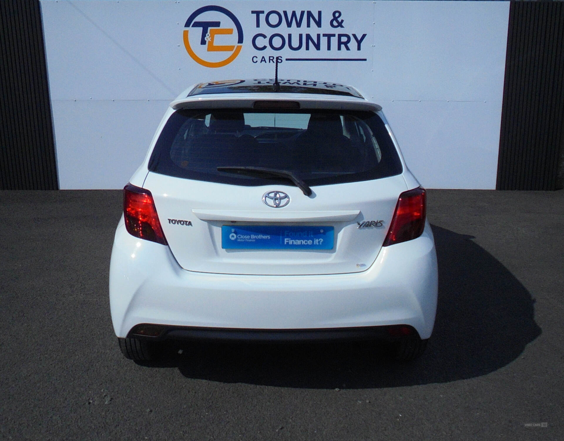 Mar 2015 Toyota Yaris 1.0 VVT-i Icon 3dr
