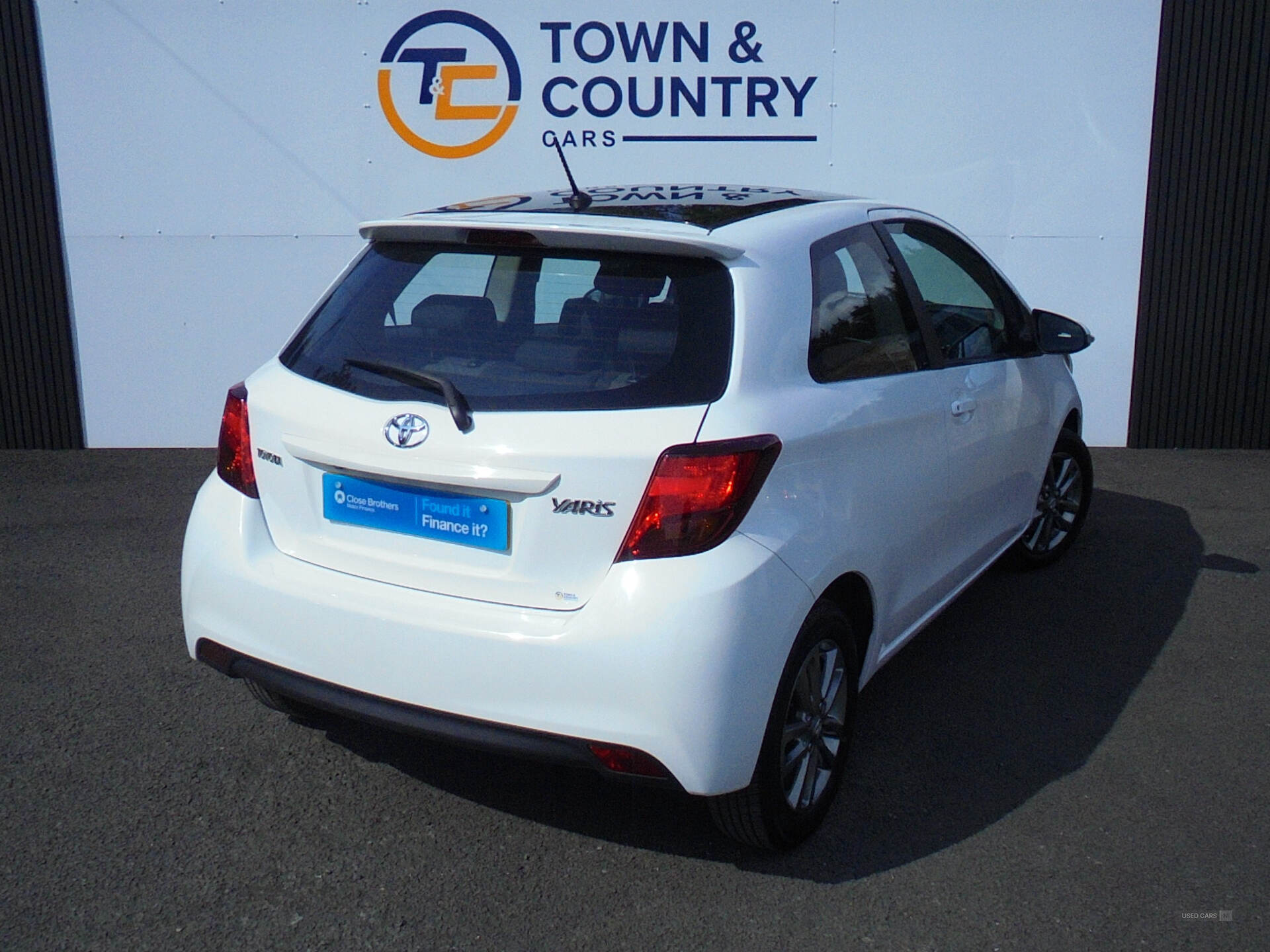 Mar 2015 Toyota Yaris 1.0 VVT-i Icon 3dr