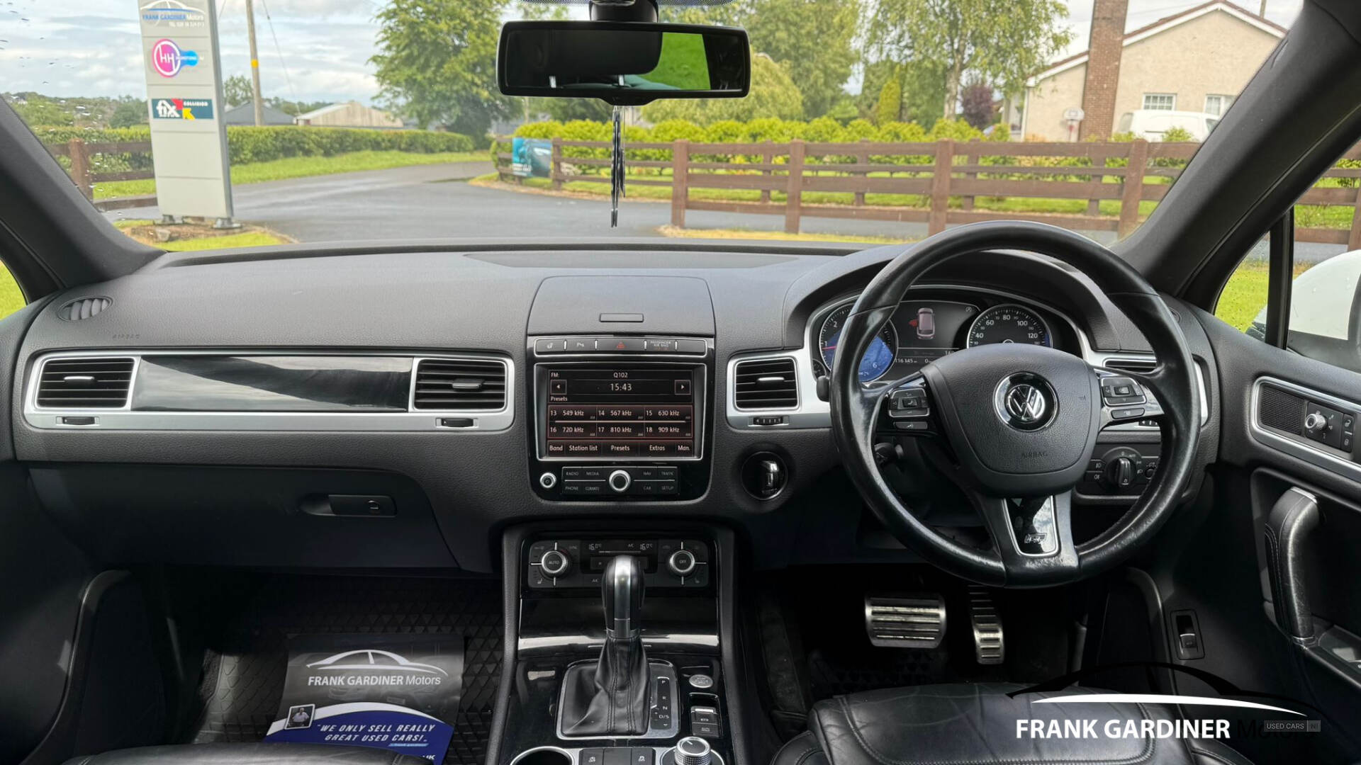 Feb 2015 Volkswagen Touareg 3.0 V6 TDI BlueMotion Tech 262 R-Line 5dr Tip Auto