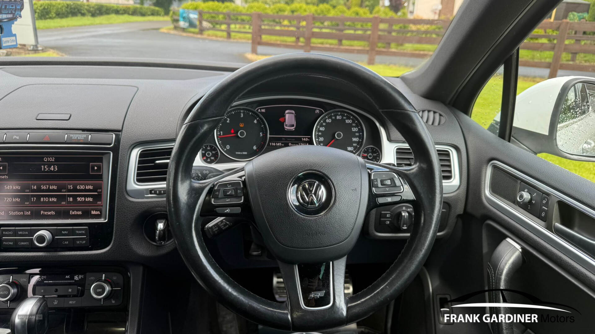 Feb 2015 Volkswagen Touareg 3.0 V6 TDI BlueMotion Tech 262 R-Line 5dr Tip Auto