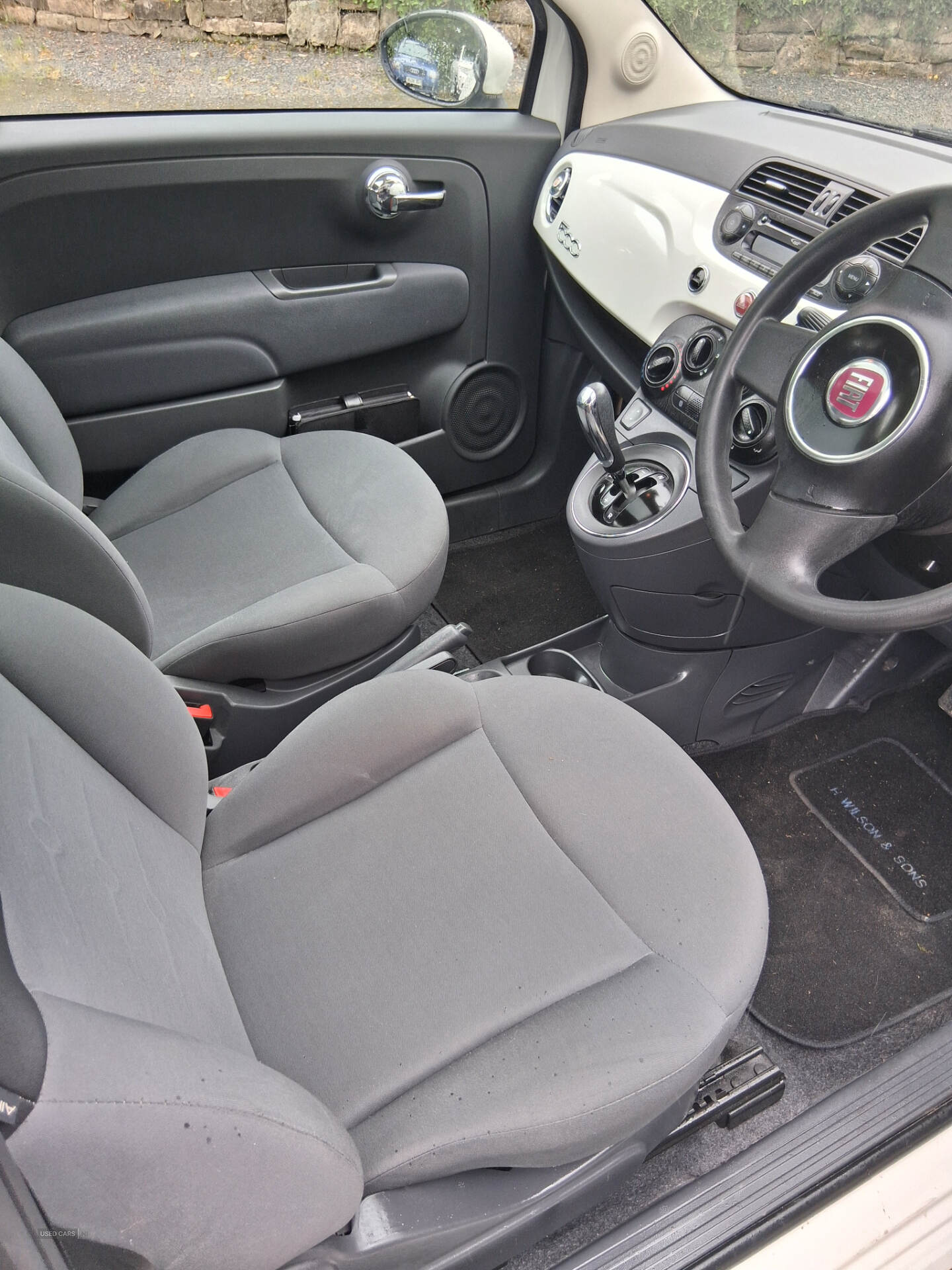 Fiat 500 HATCHBACK in Down