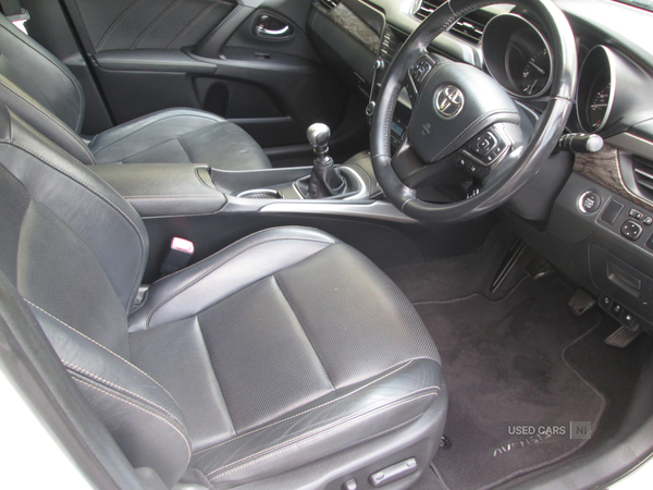 Toyota Avensis DIESEL SALOON in Fermanagh