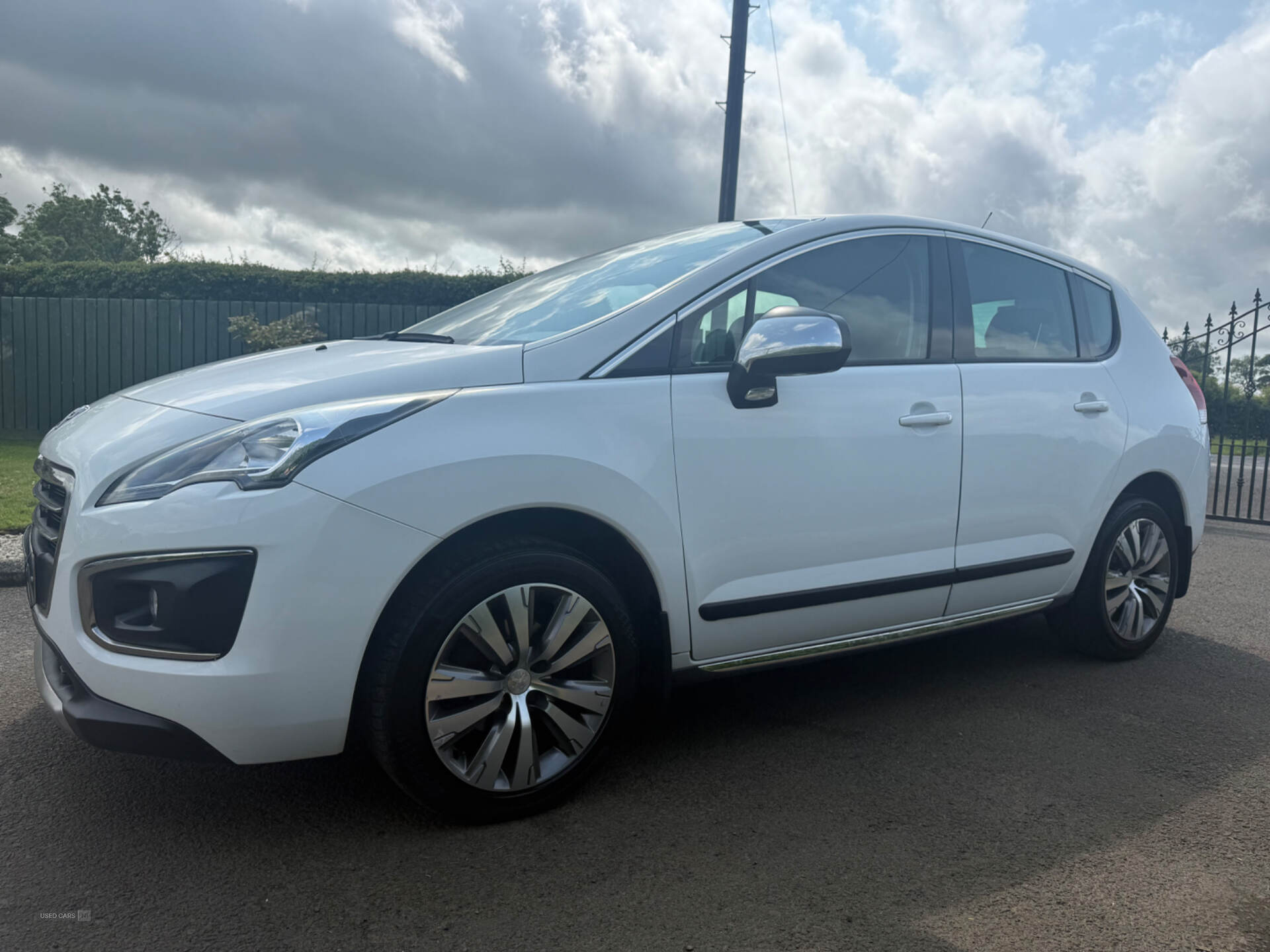 Peugeot 3008 DIESEL ESTATE in Antrim