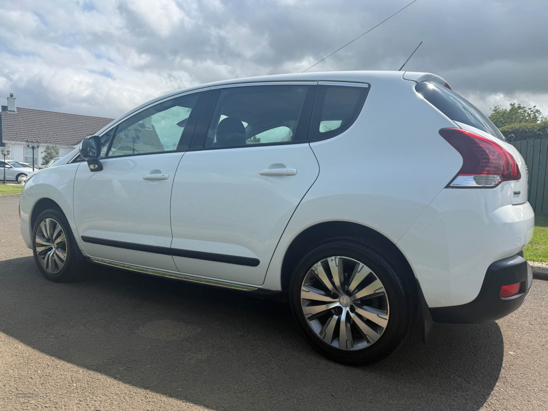 Peugeot 3008 DIESEL ESTATE in Antrim