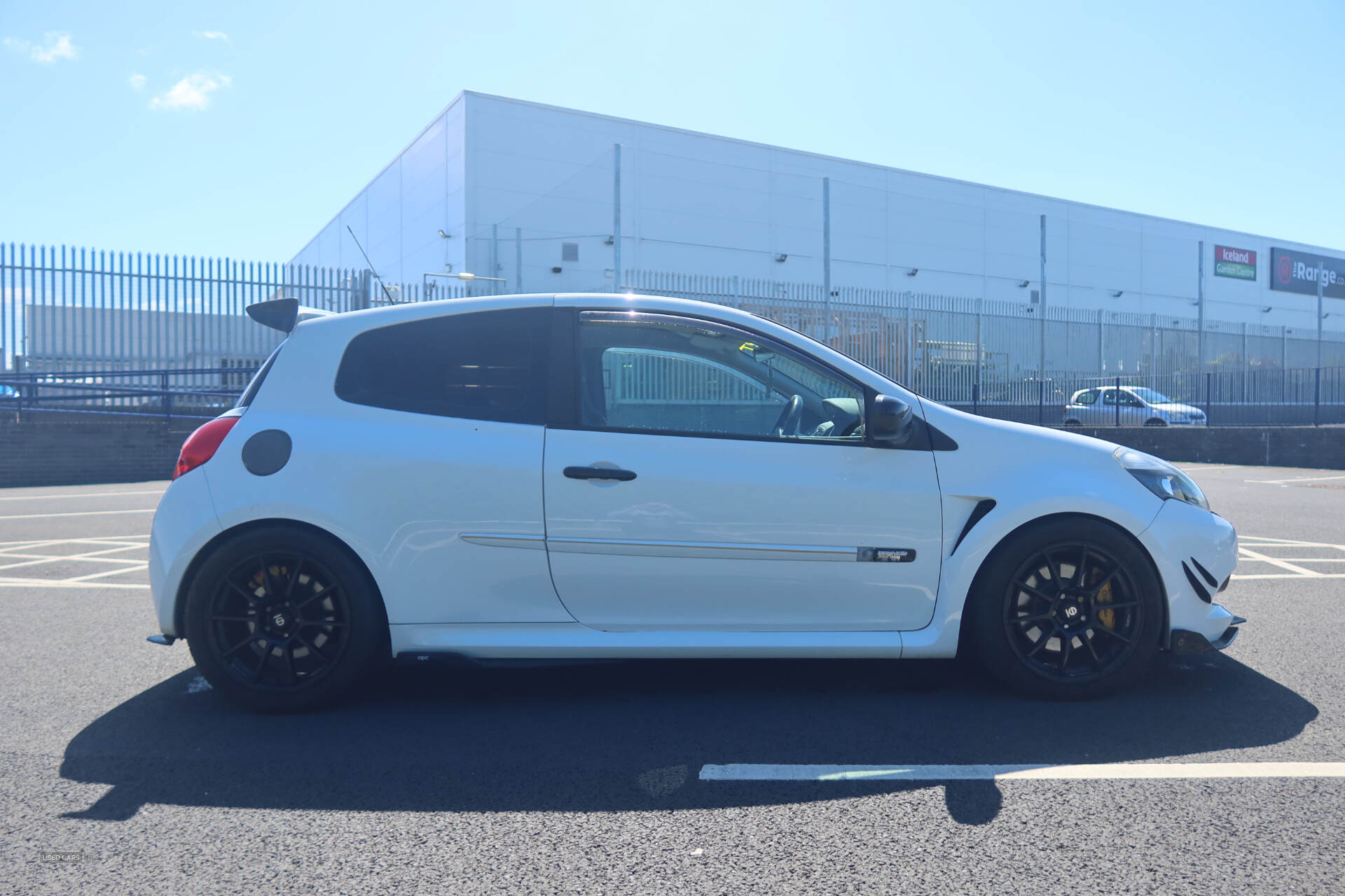 Jan 2010 Renault Clio 2.0 16V RenaultSport 200 3dr