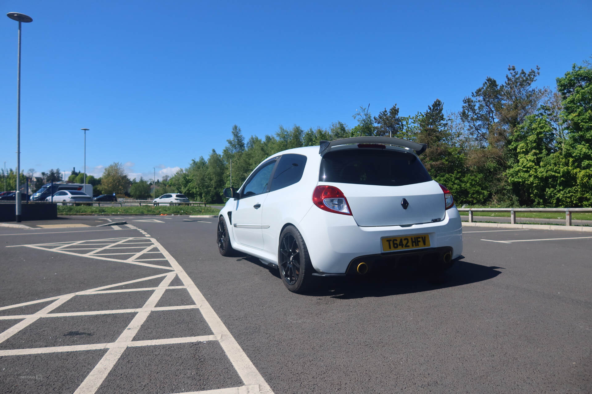 Jan 2010 Renault Clio 2.0 16V RenaultSport 200 3dr